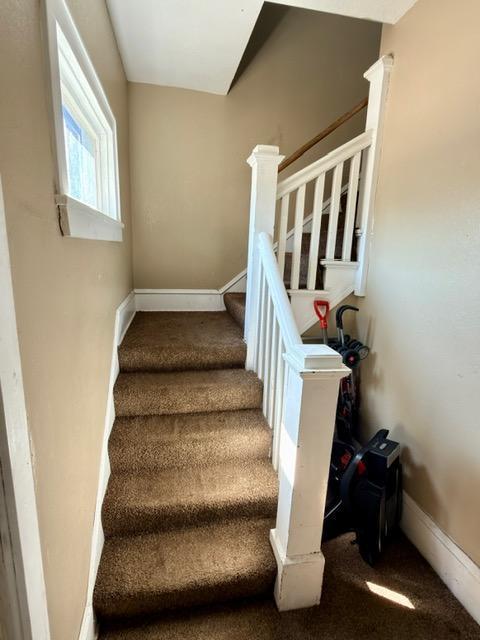 687 Aurora Avenue Property Photo 4