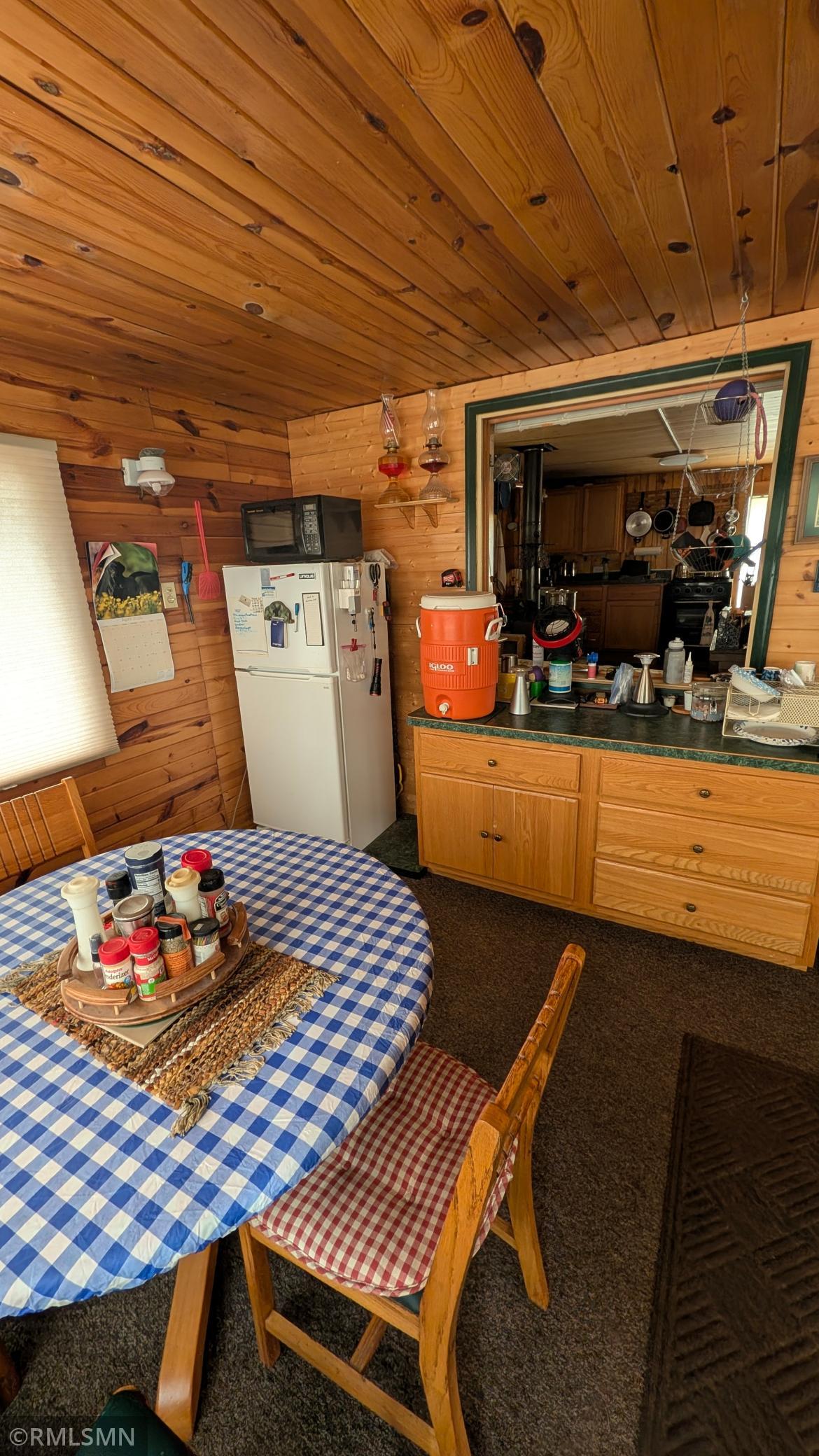 7055231 Property Photo 9