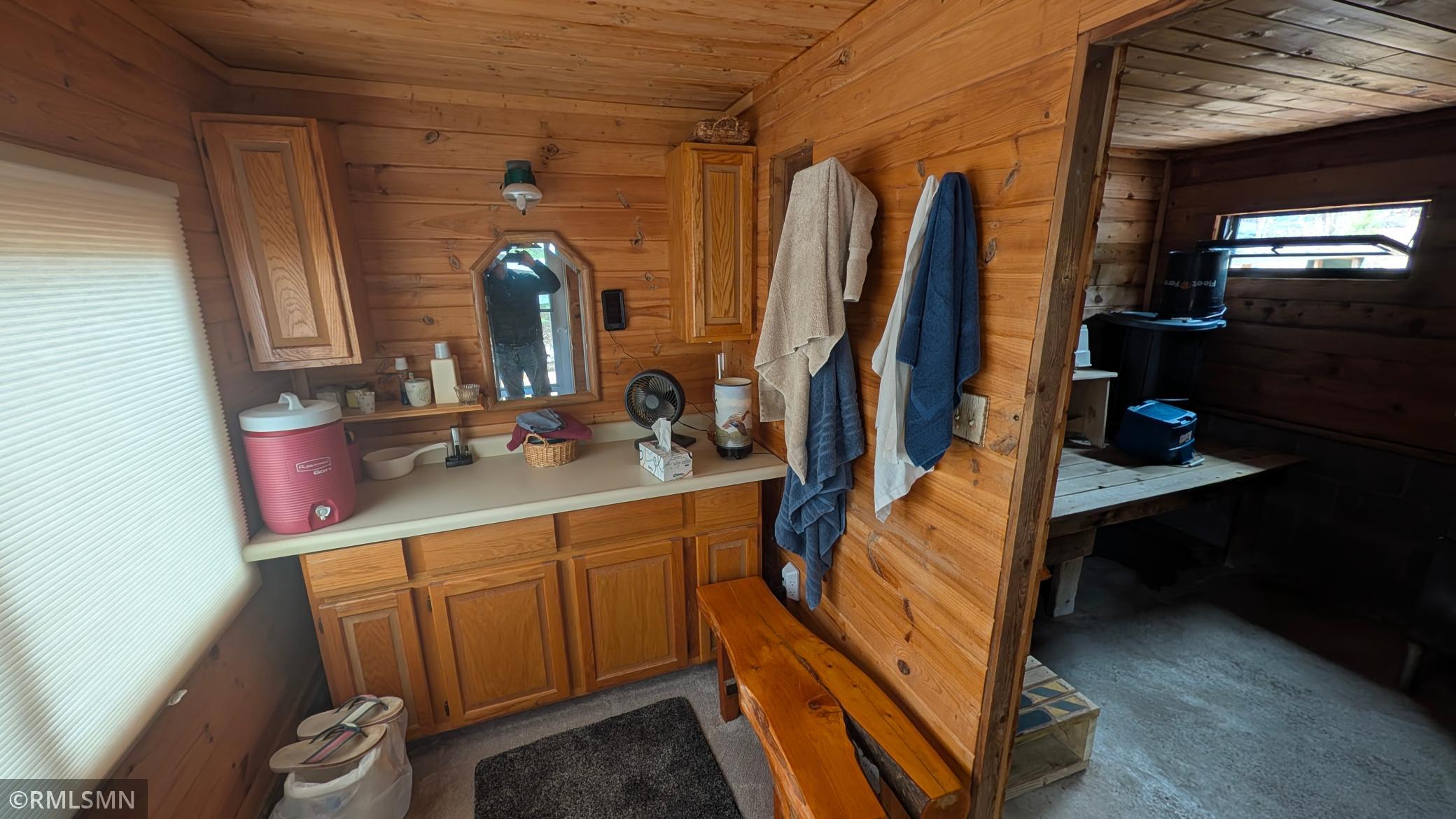 7055231 Property Photo 17
