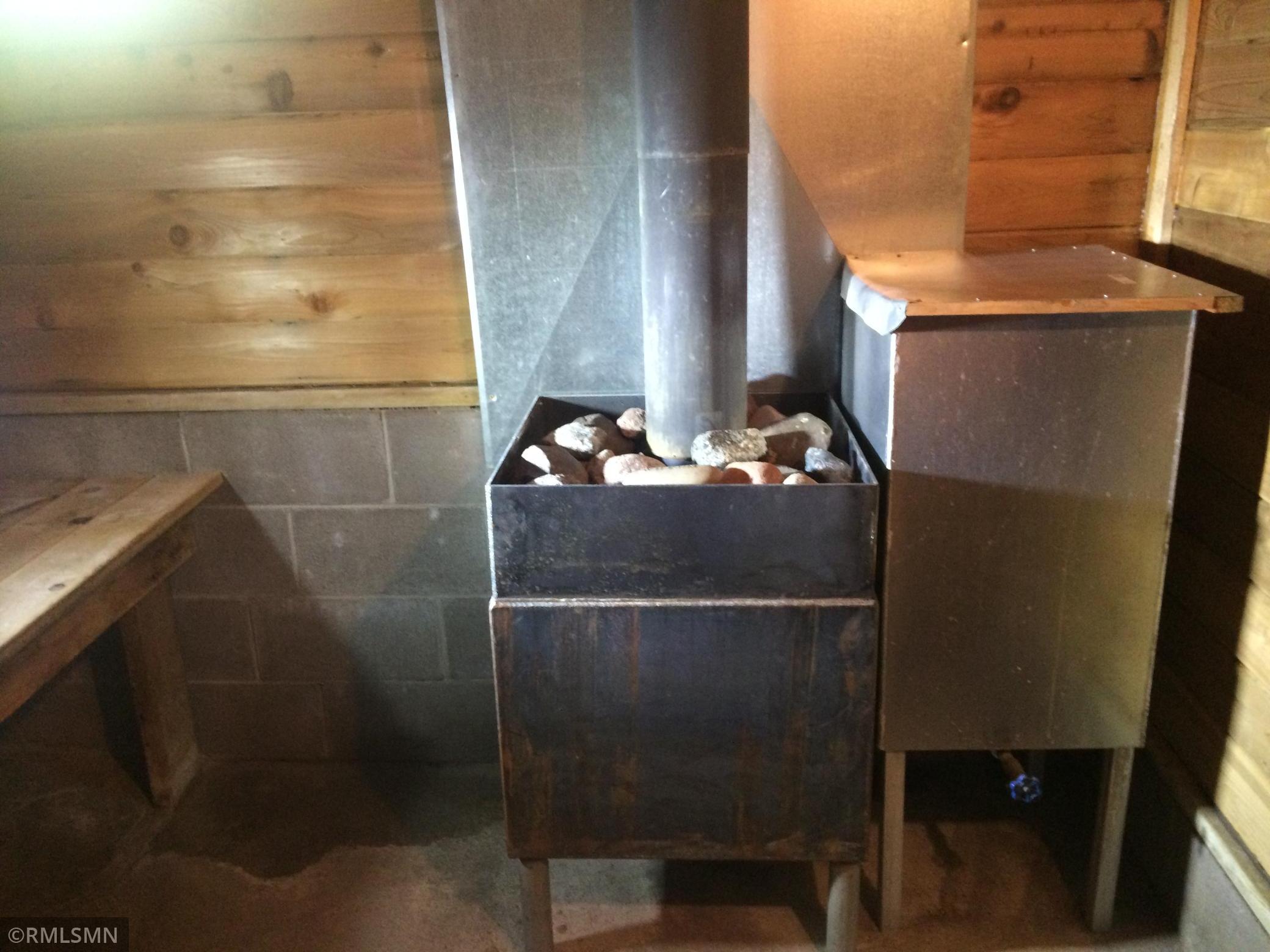 7055231 Property Photo 19