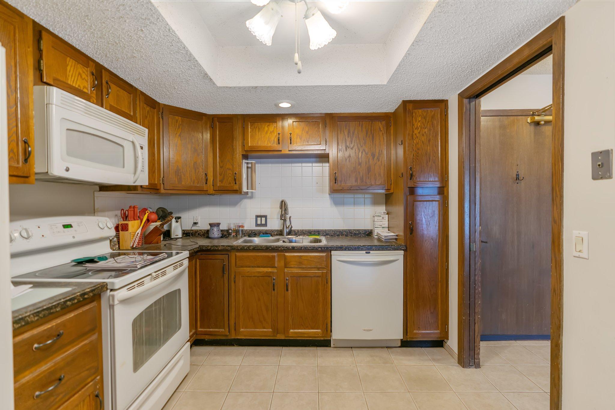 4710 58th Avenue N 208 Property Photo 10