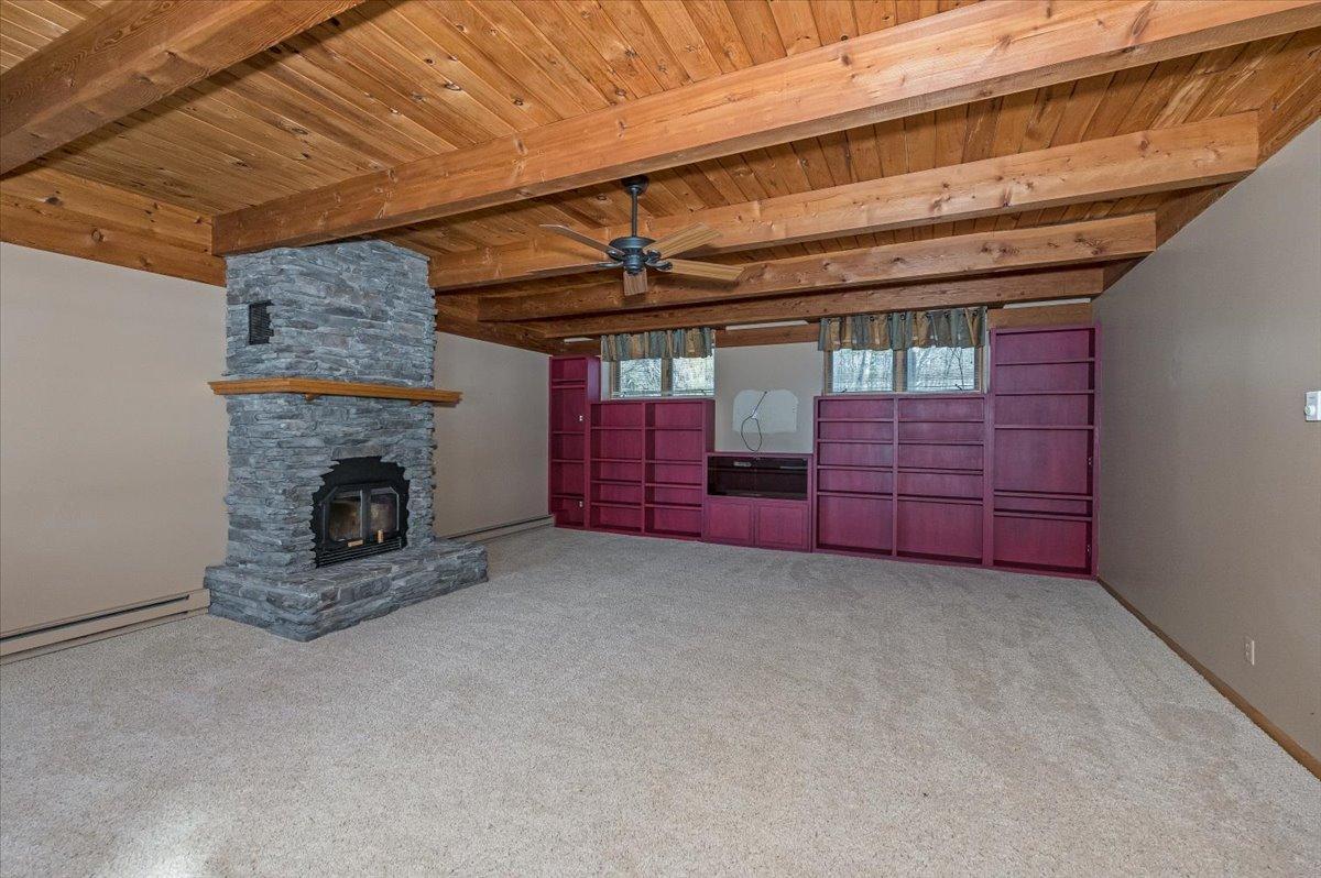 8305 S Summer Road Property Photo 5