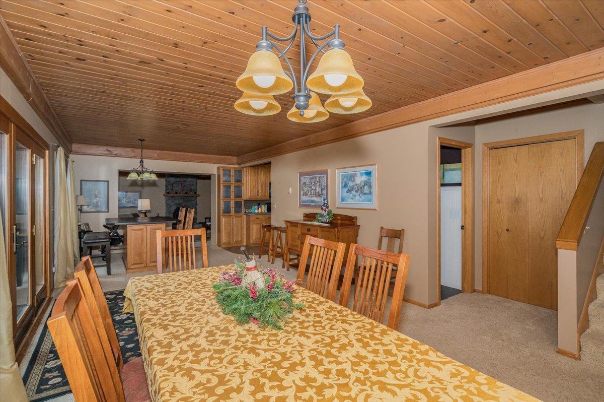 8305 S Summer Road Property Photo 10