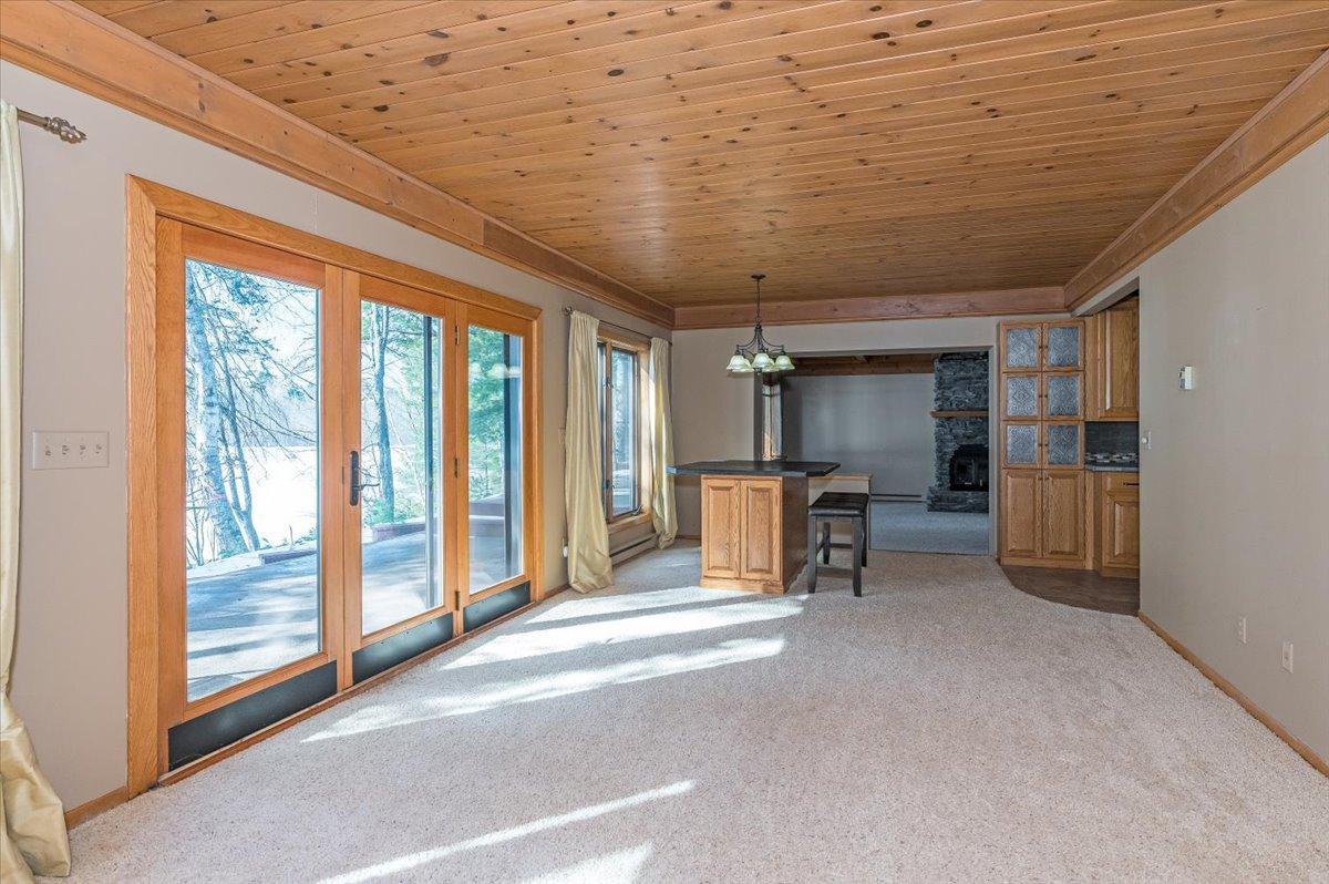 8305 S Summer Road Property Photo 13