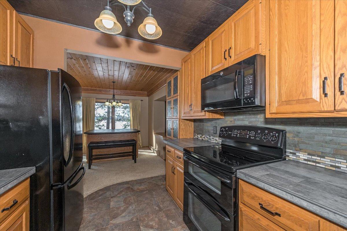 8305 S Summer Road Property Photo 16