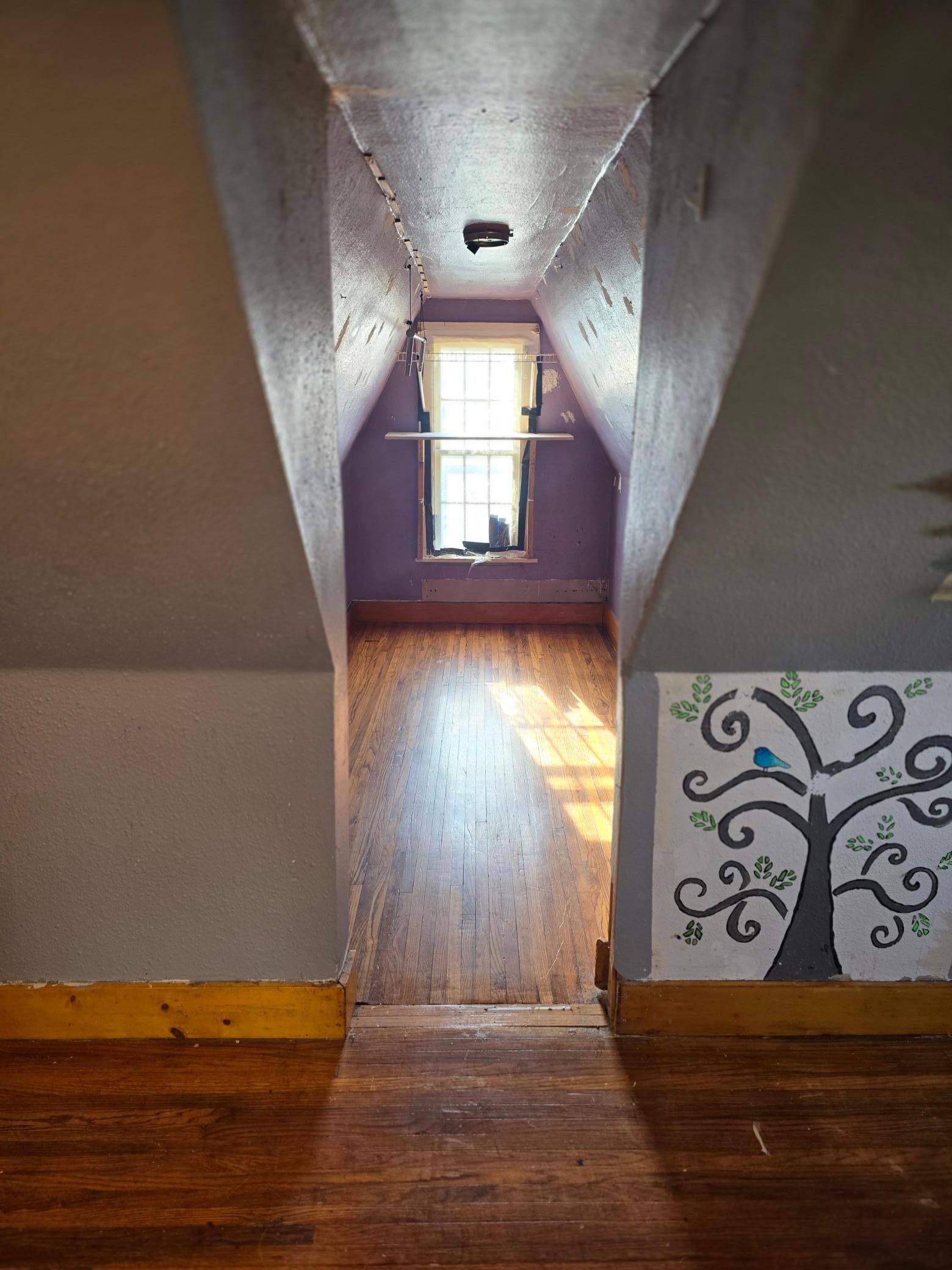 14 3rd Street E Property Photo 11