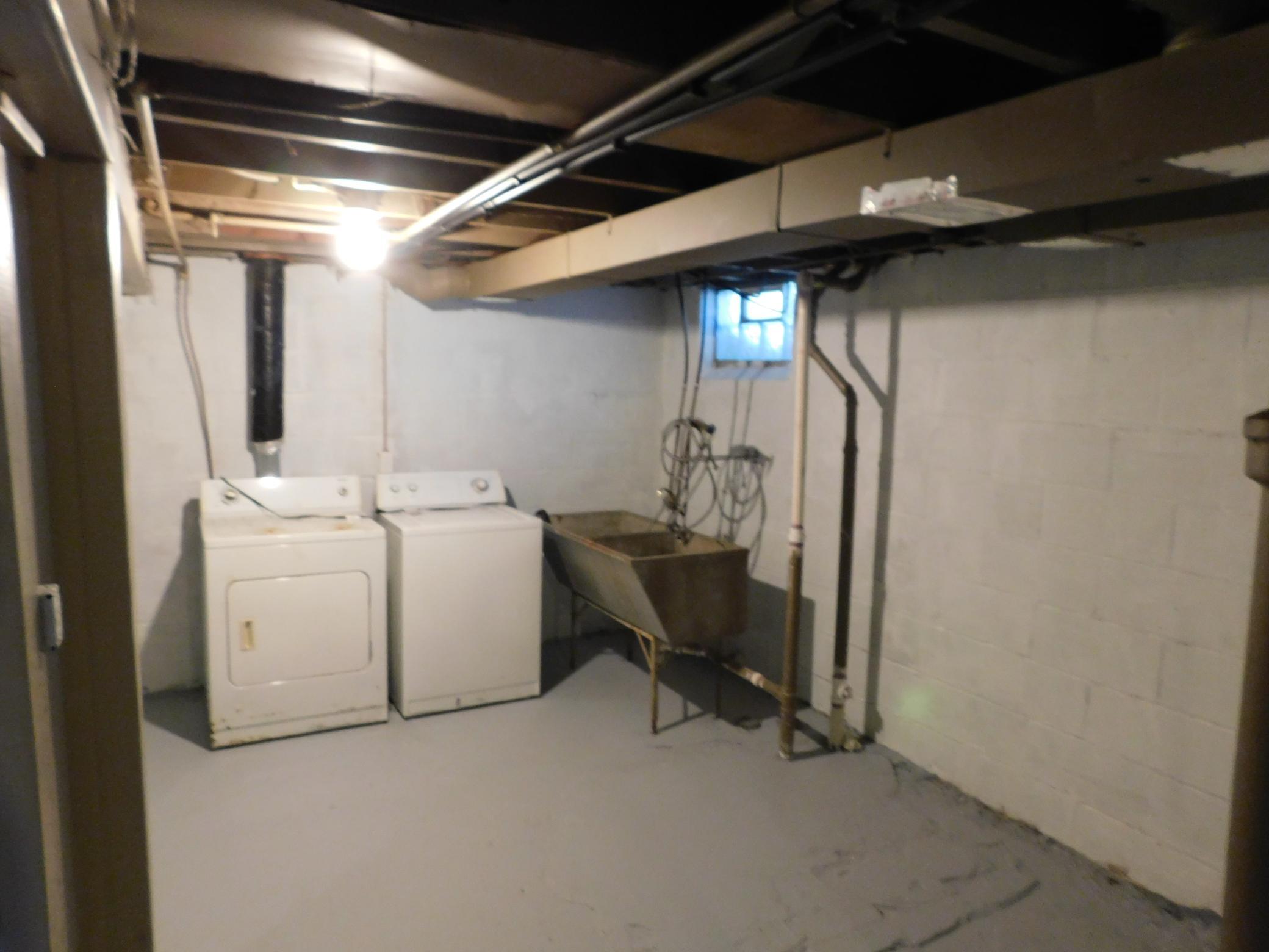 2607 Girard Avenue N Property Photo 20