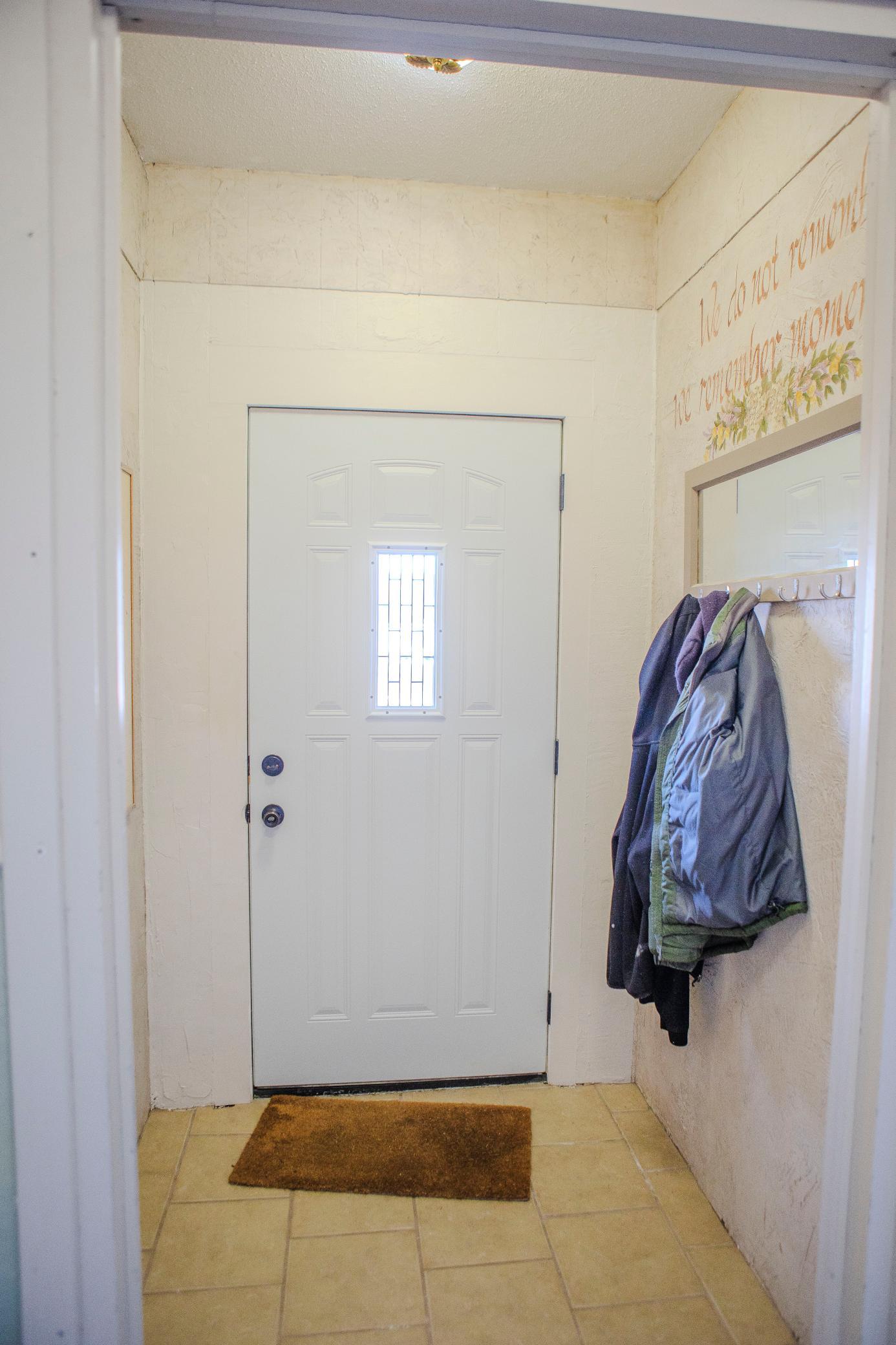 118 E Main Street Property Photo 6