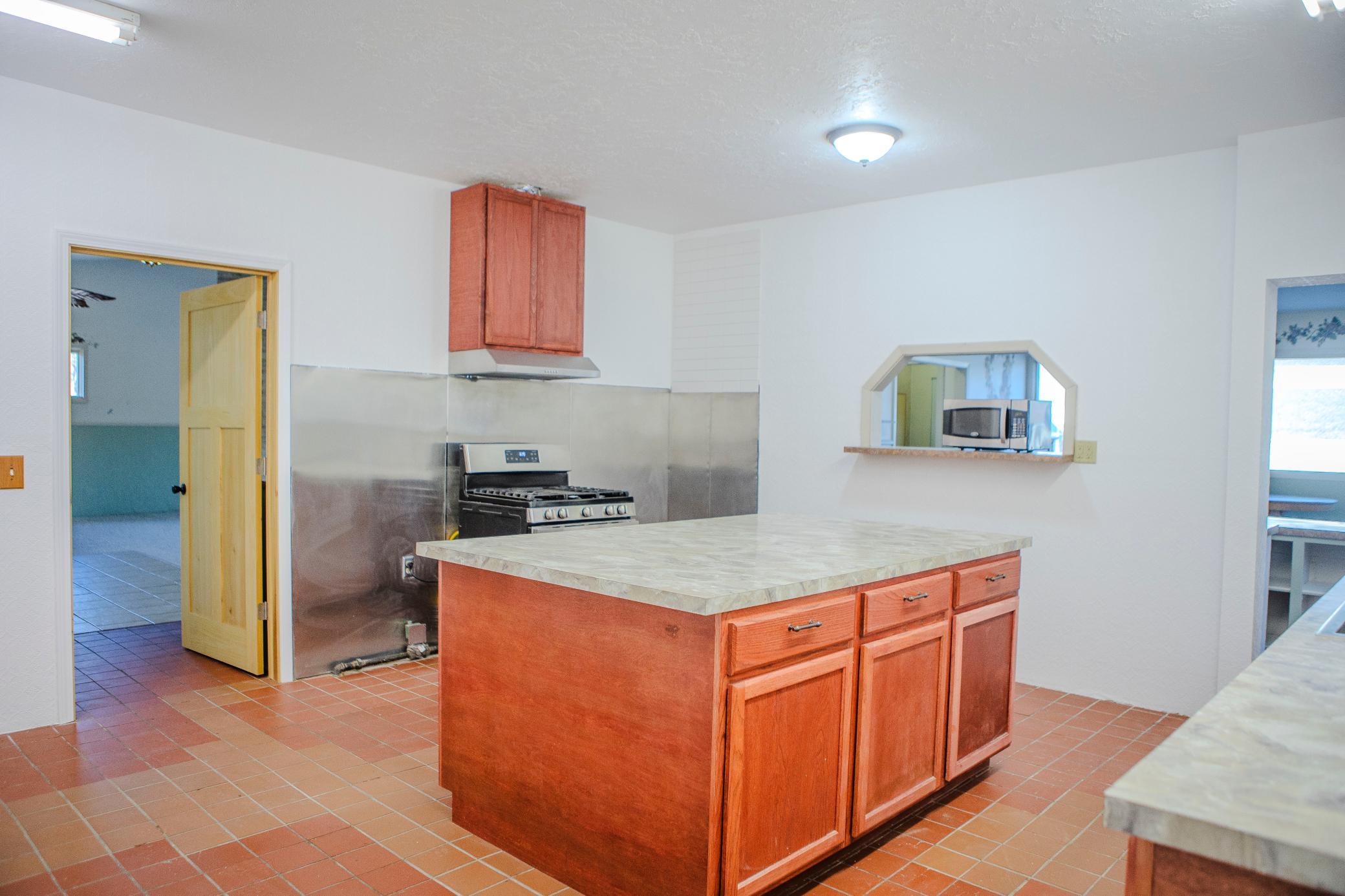 118 E Main Street Property Photo 15