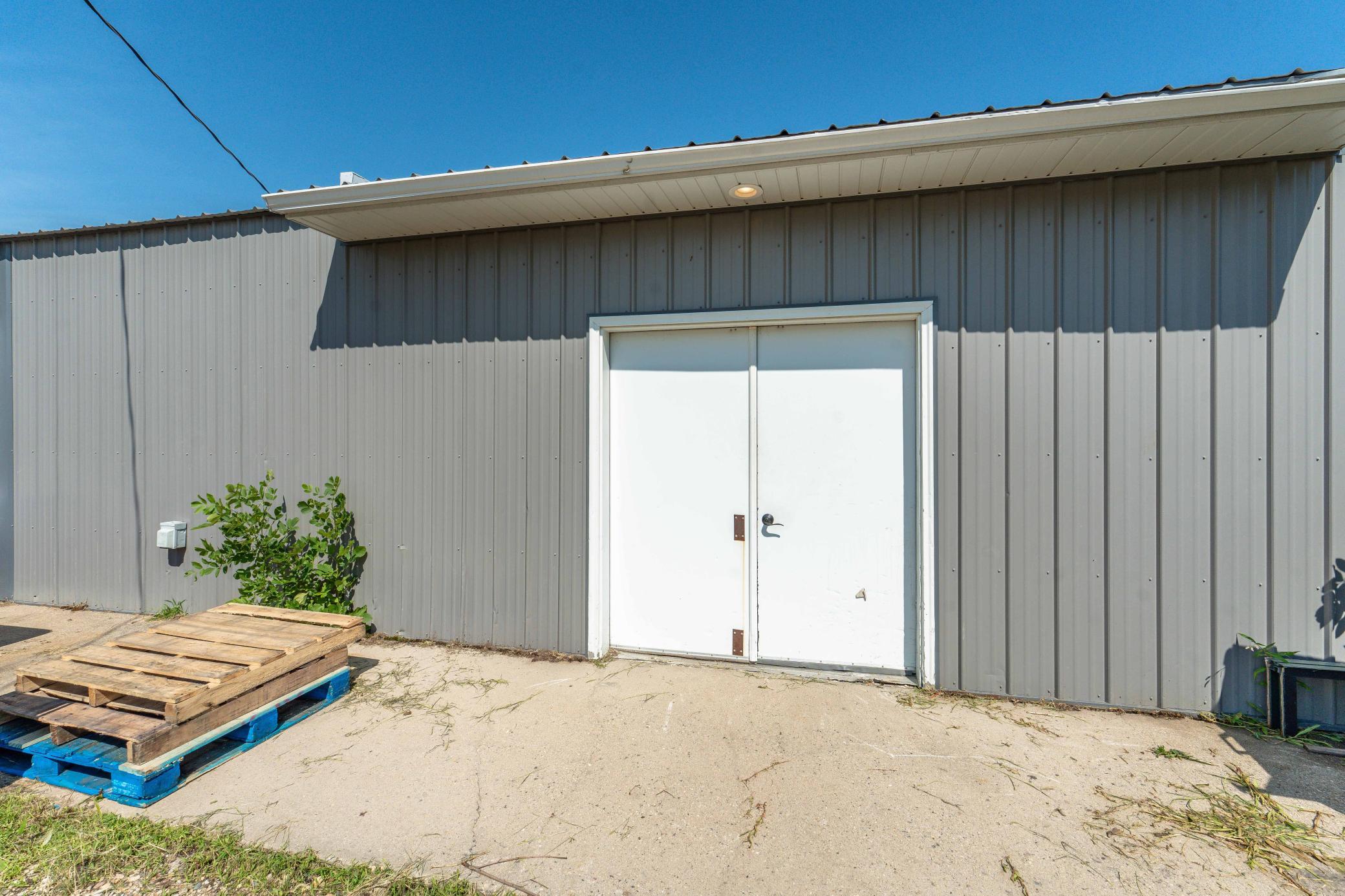 121 Main Avenue Property Photo 15