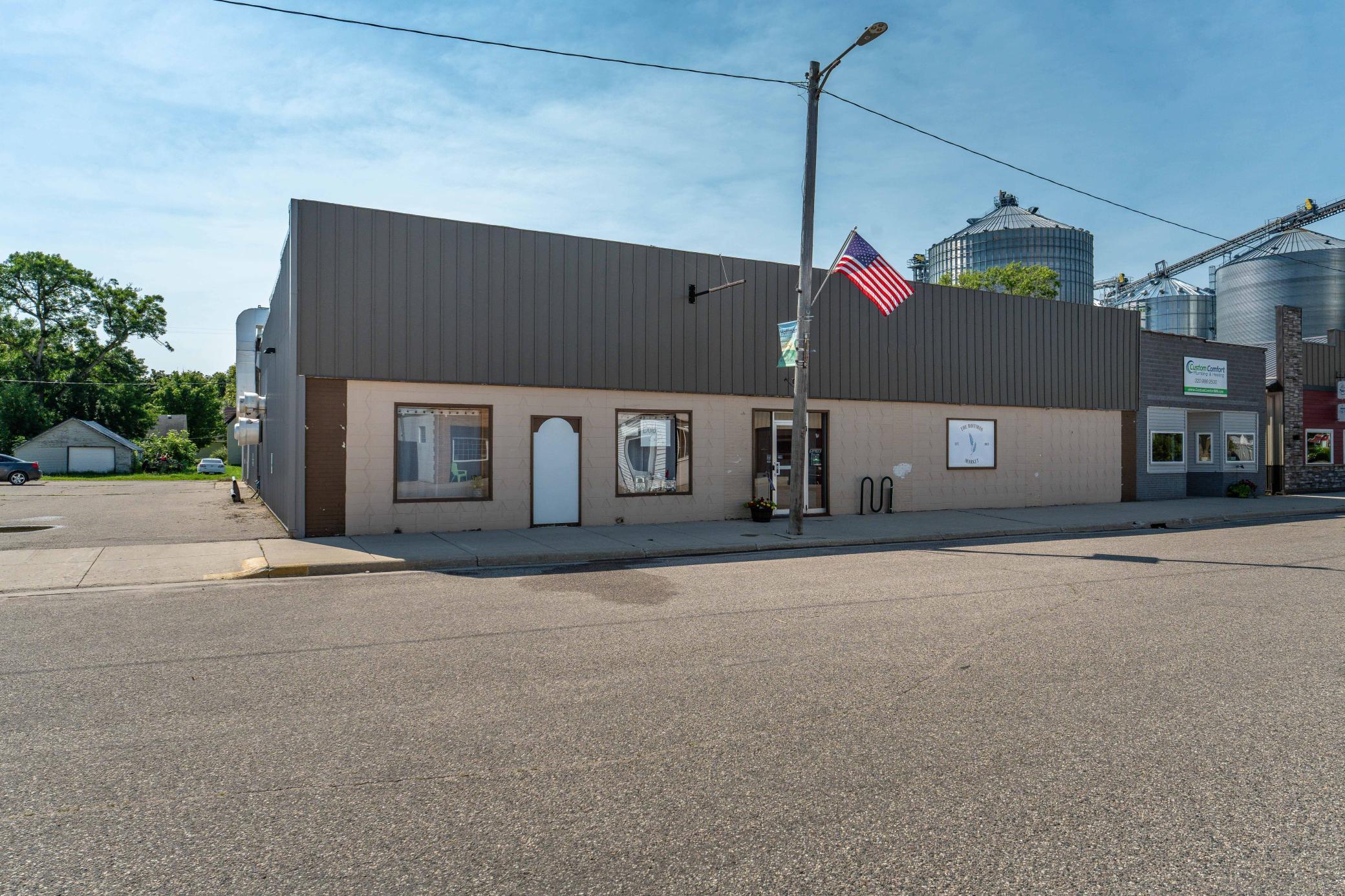 121 Main Avenue Property Photo 17