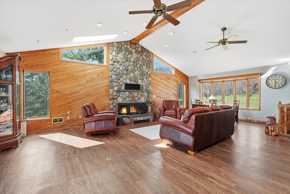 4179 Green Trail Property Photo 5
