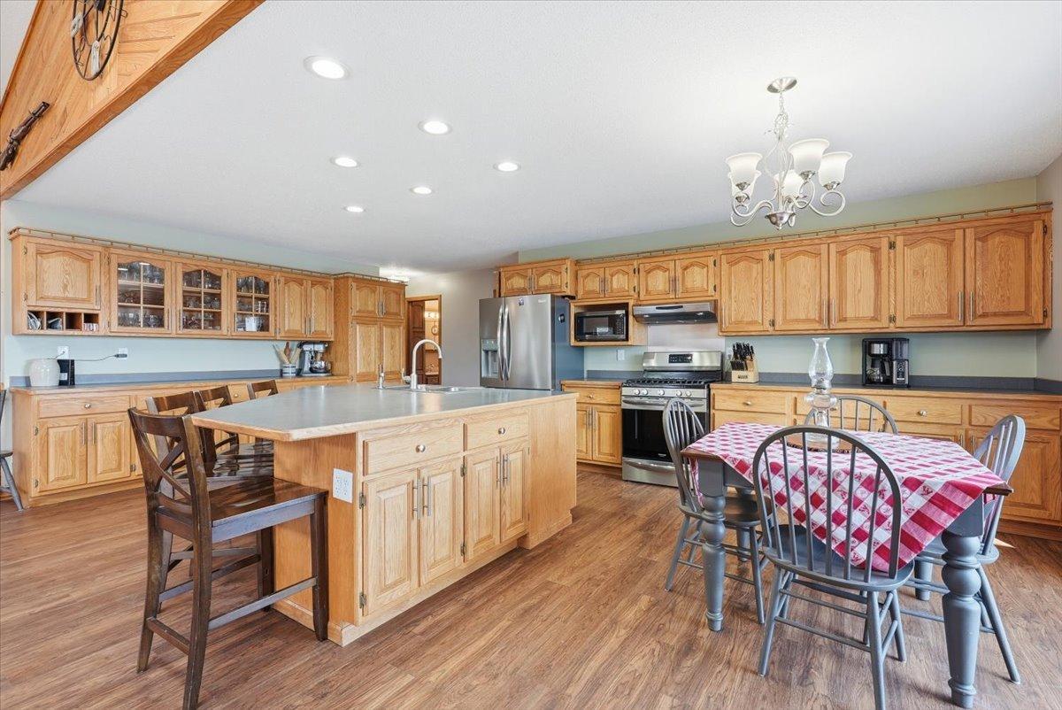 4179 Green Trail Property Photo 8