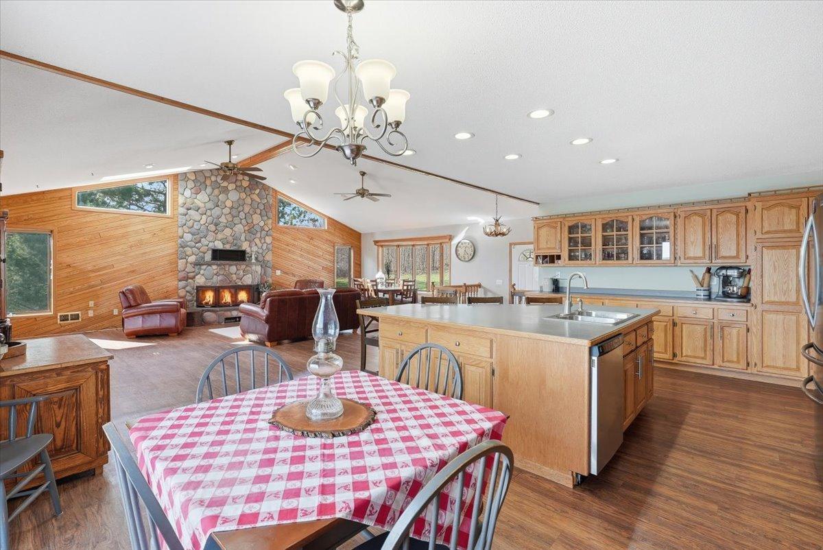4179 Green Trail Property Photo 10