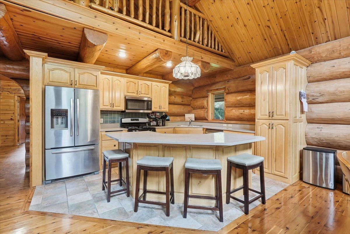 6483 State Highway 95 Property Photo 6