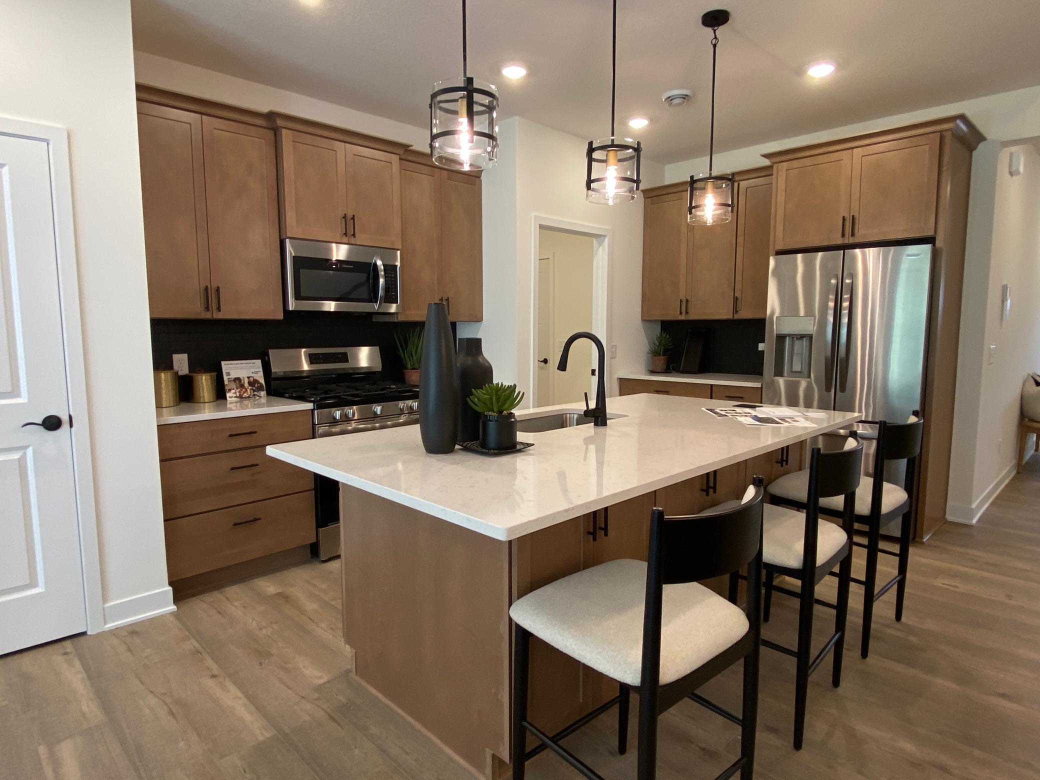 13784 Hollybrook Circle Property Photo 4