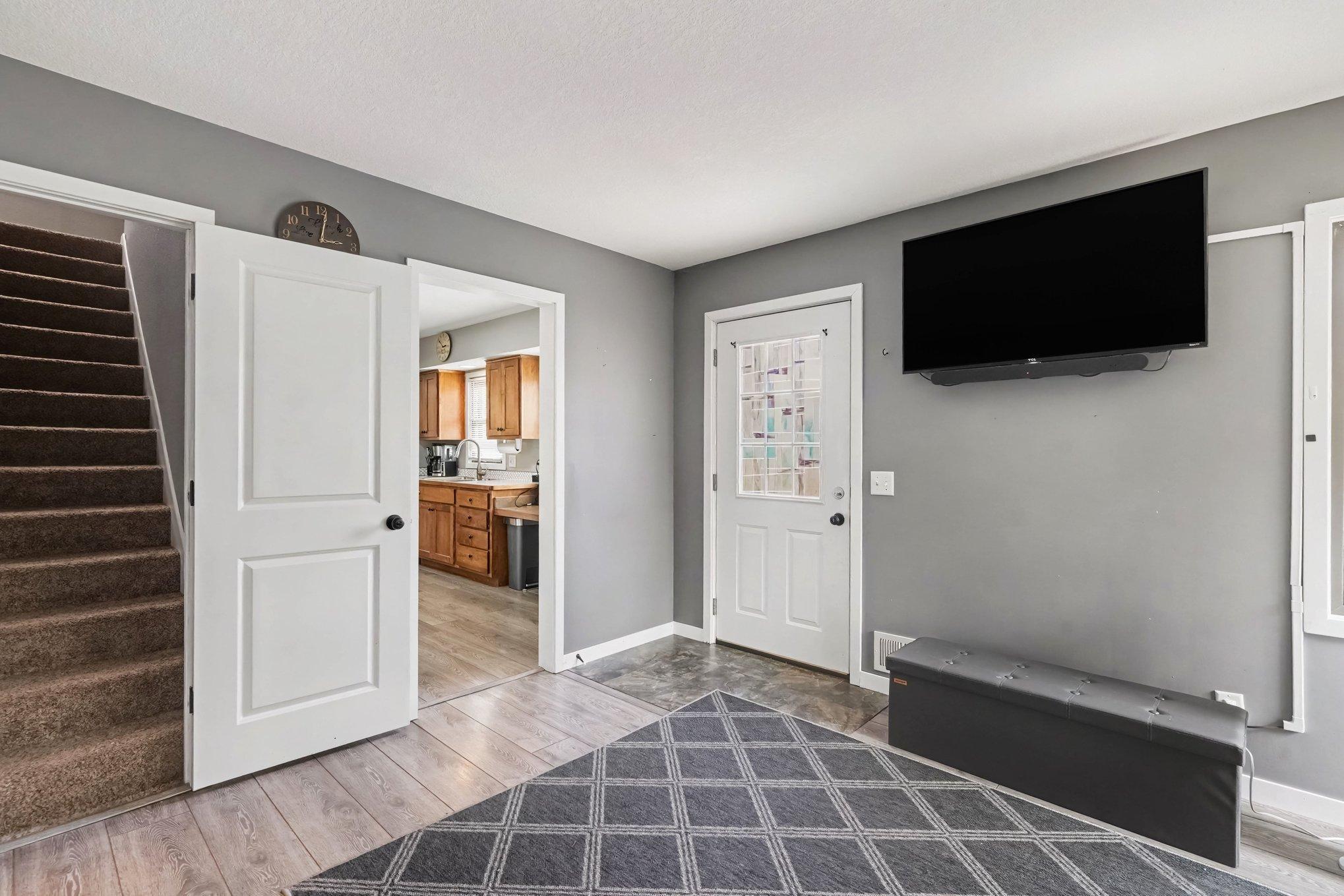 1257 Parallel Street Property Photo 6