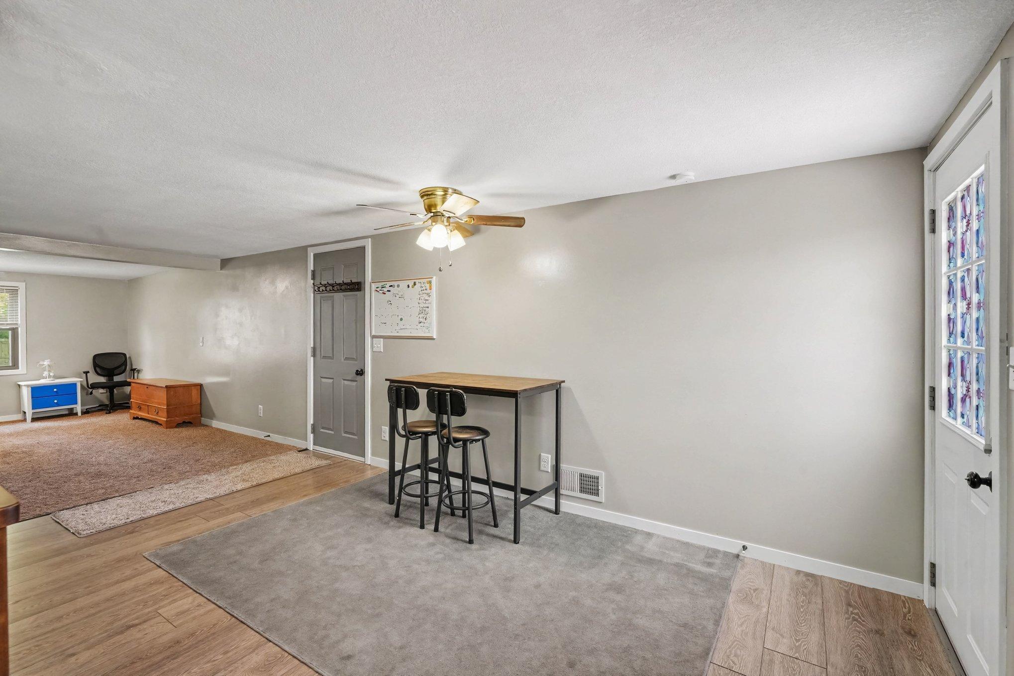 1257 Parallel Street Property Photo 8