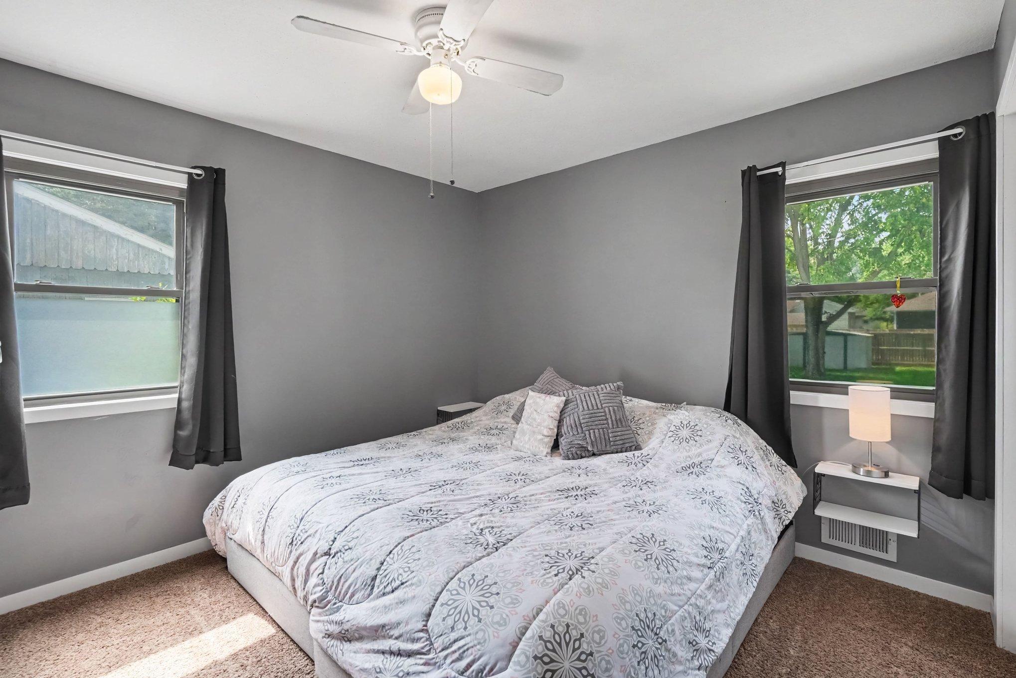 1257 Parallel Street Property Photo 9