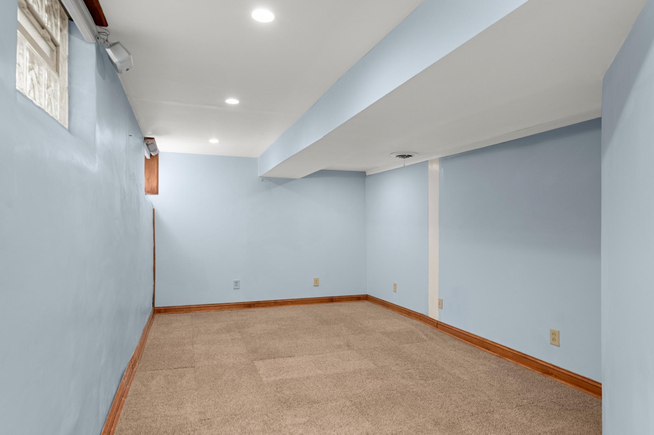 699 Wheelock Parkway W Property Photo 29