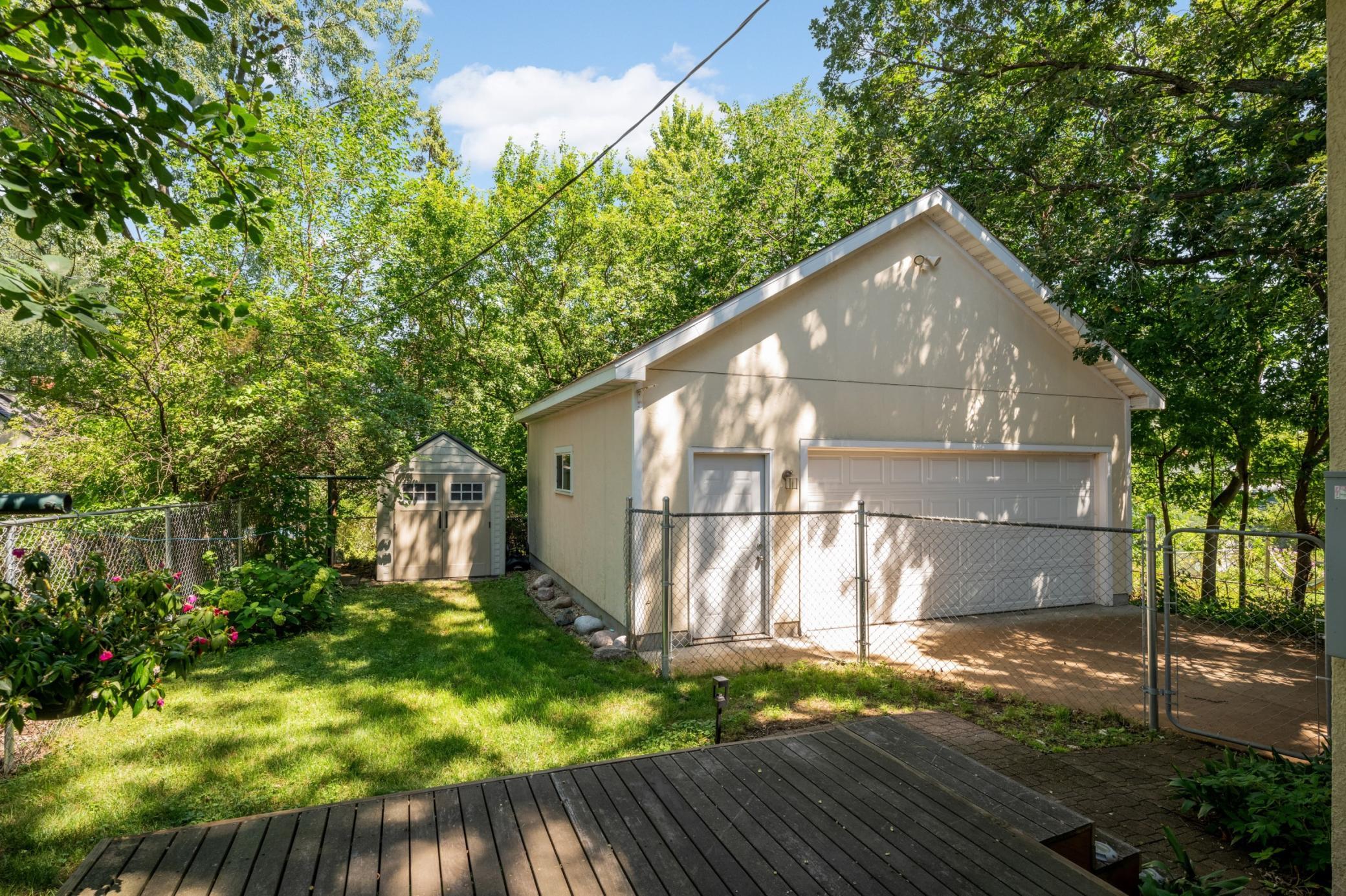 699 Wheelock Parkway W Property Photo 33