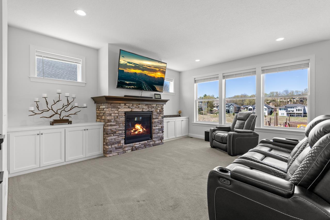 16860 Valley Road Property Photo 11
