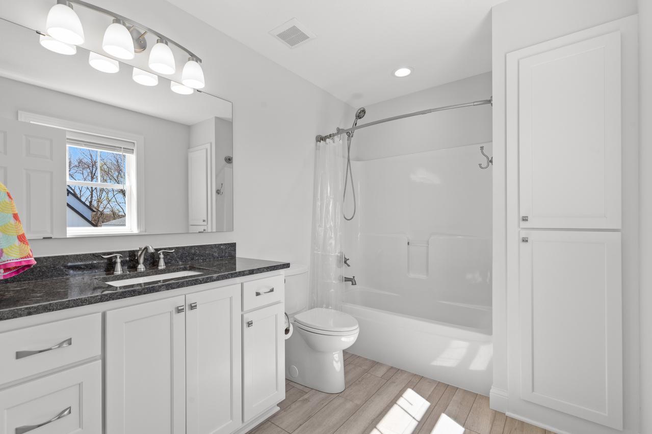 16860 Valley Road Property Photo 40