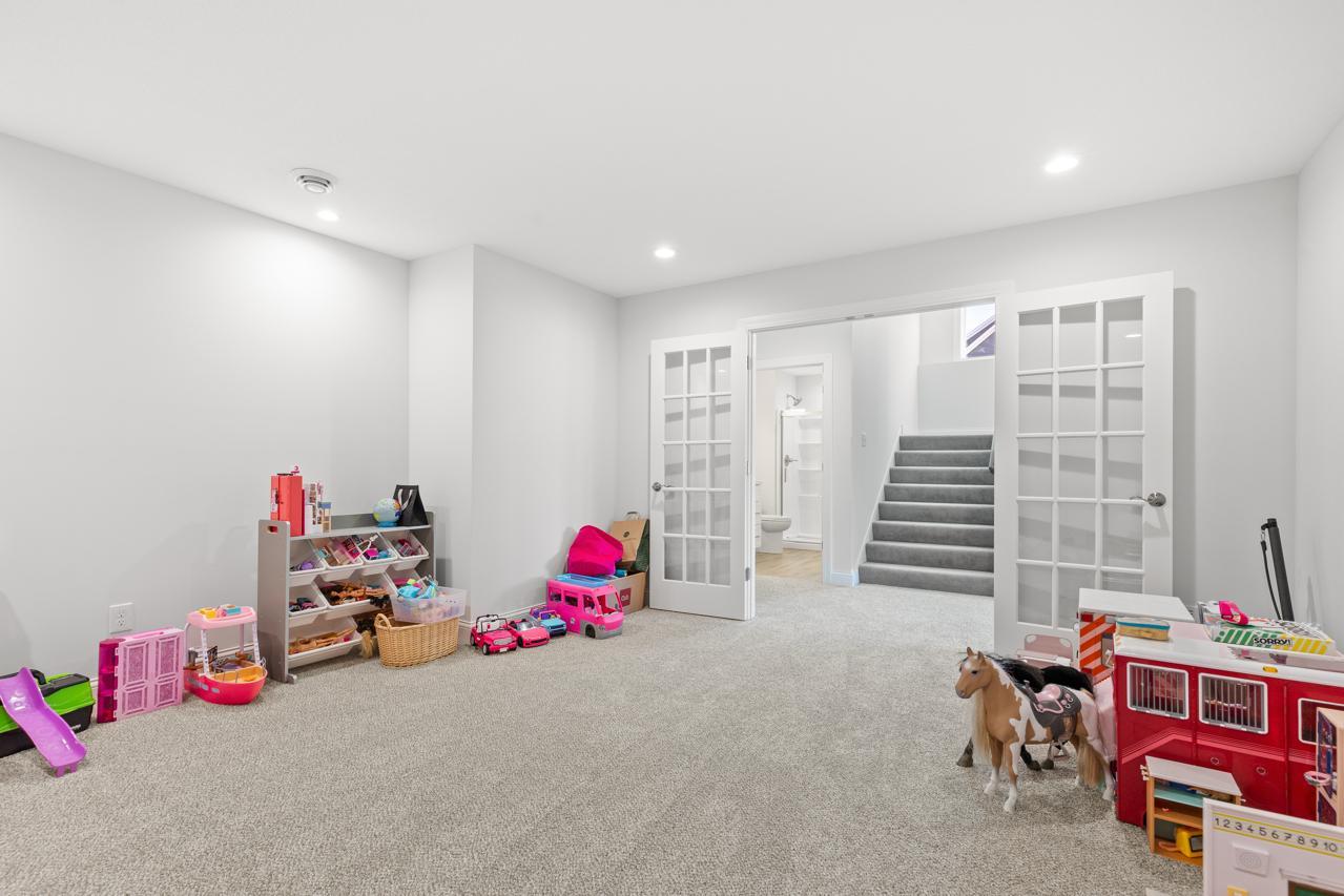 16860 Valley Road Property Photo 48