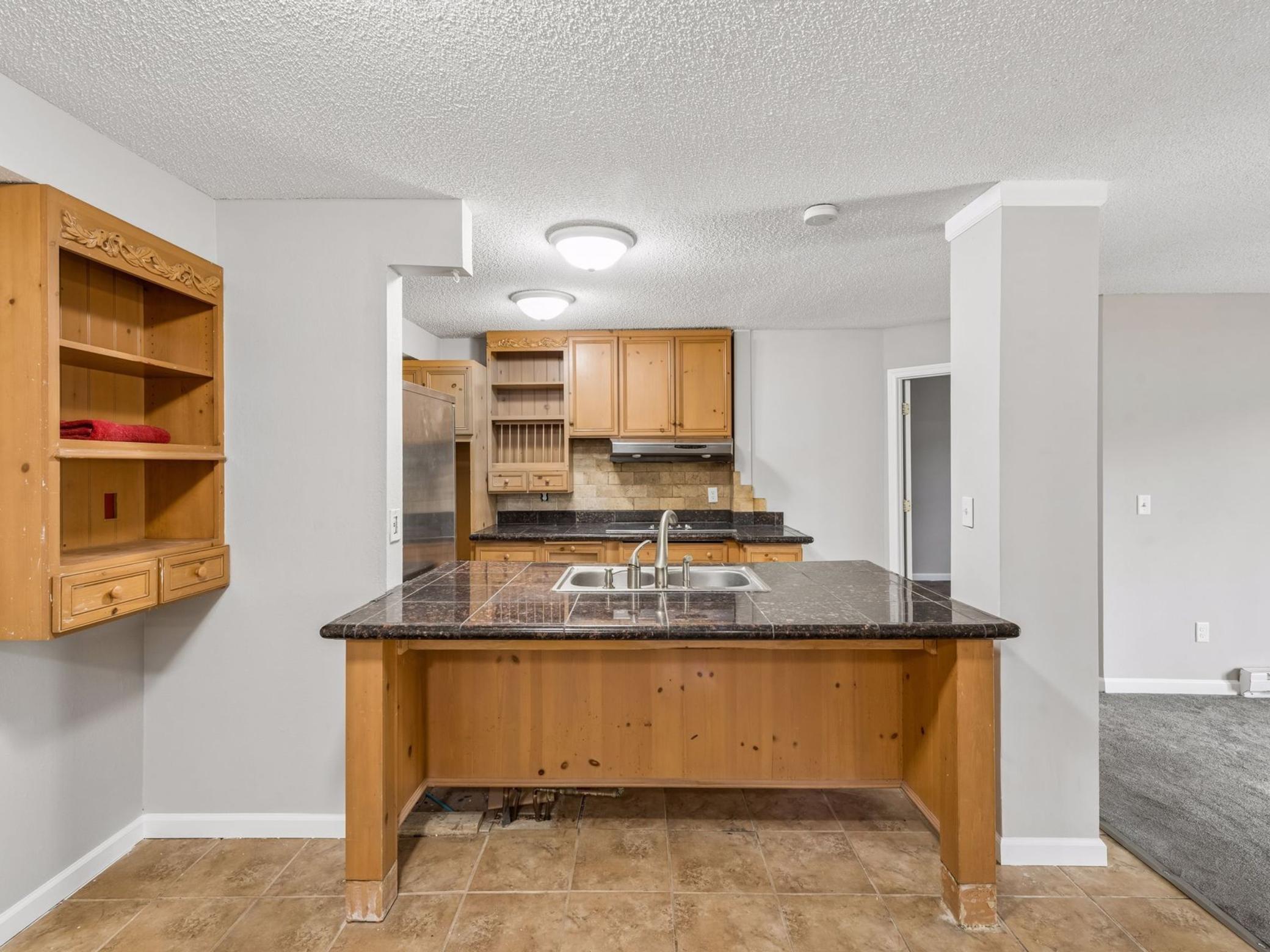 7675 142nd Street W 109 Property Photo 6