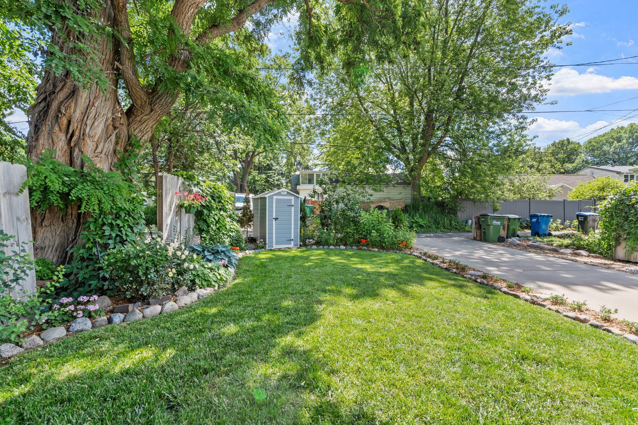 1828 Eustis Street Property Photo 29