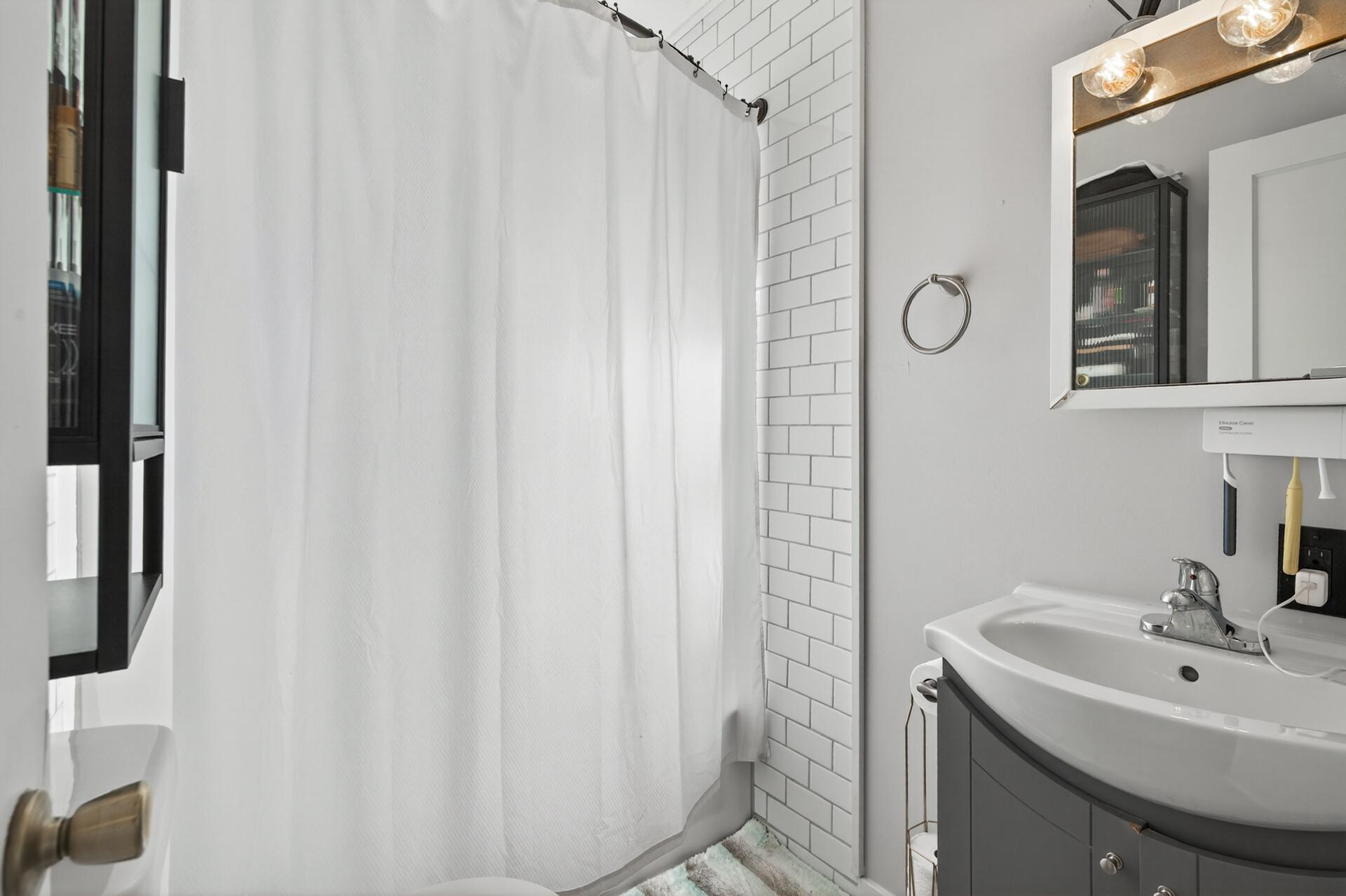 3439 Penn Avenue N Property Photo 13