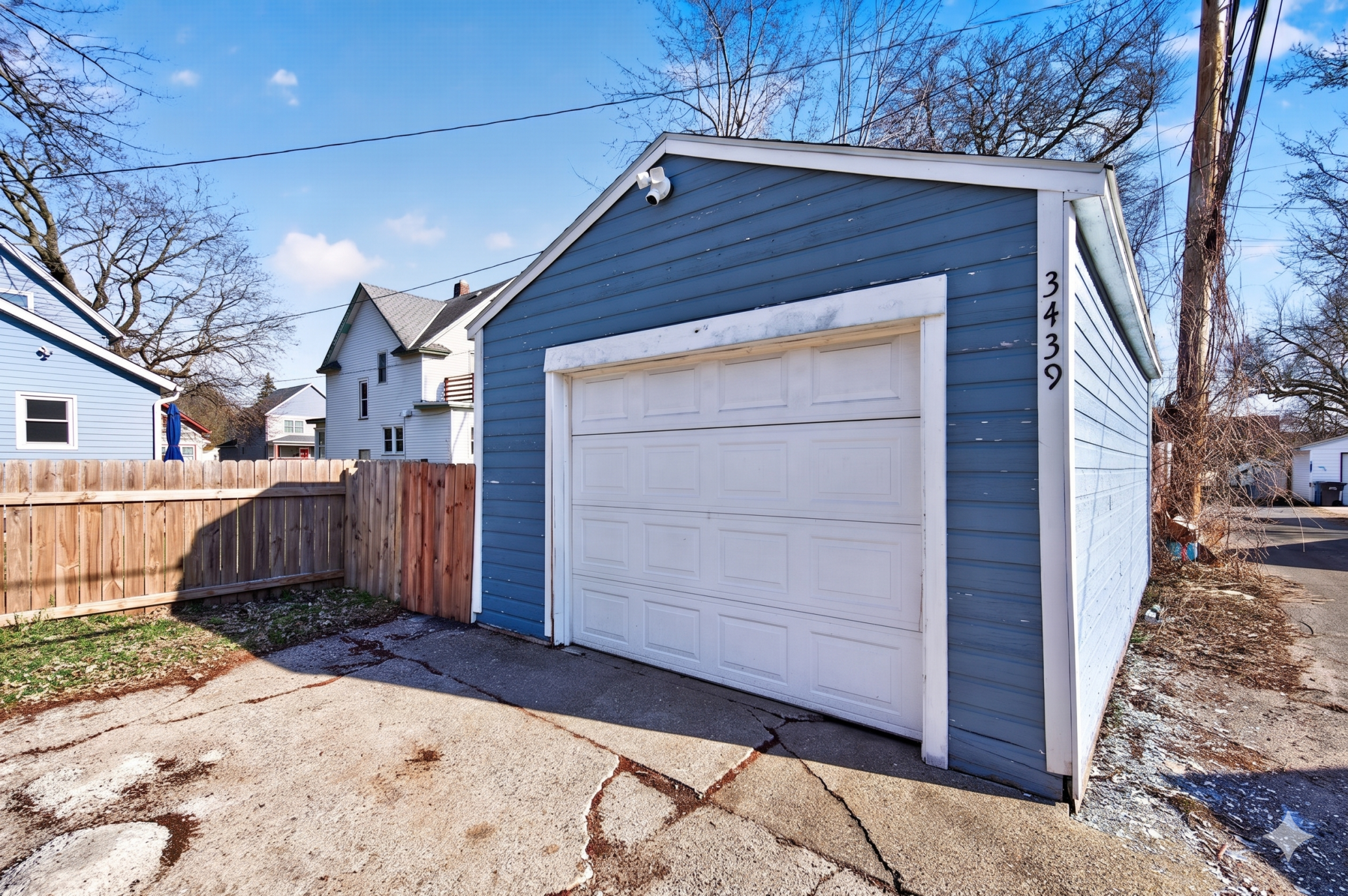 3439 Penn Avenue N Property Photo 26