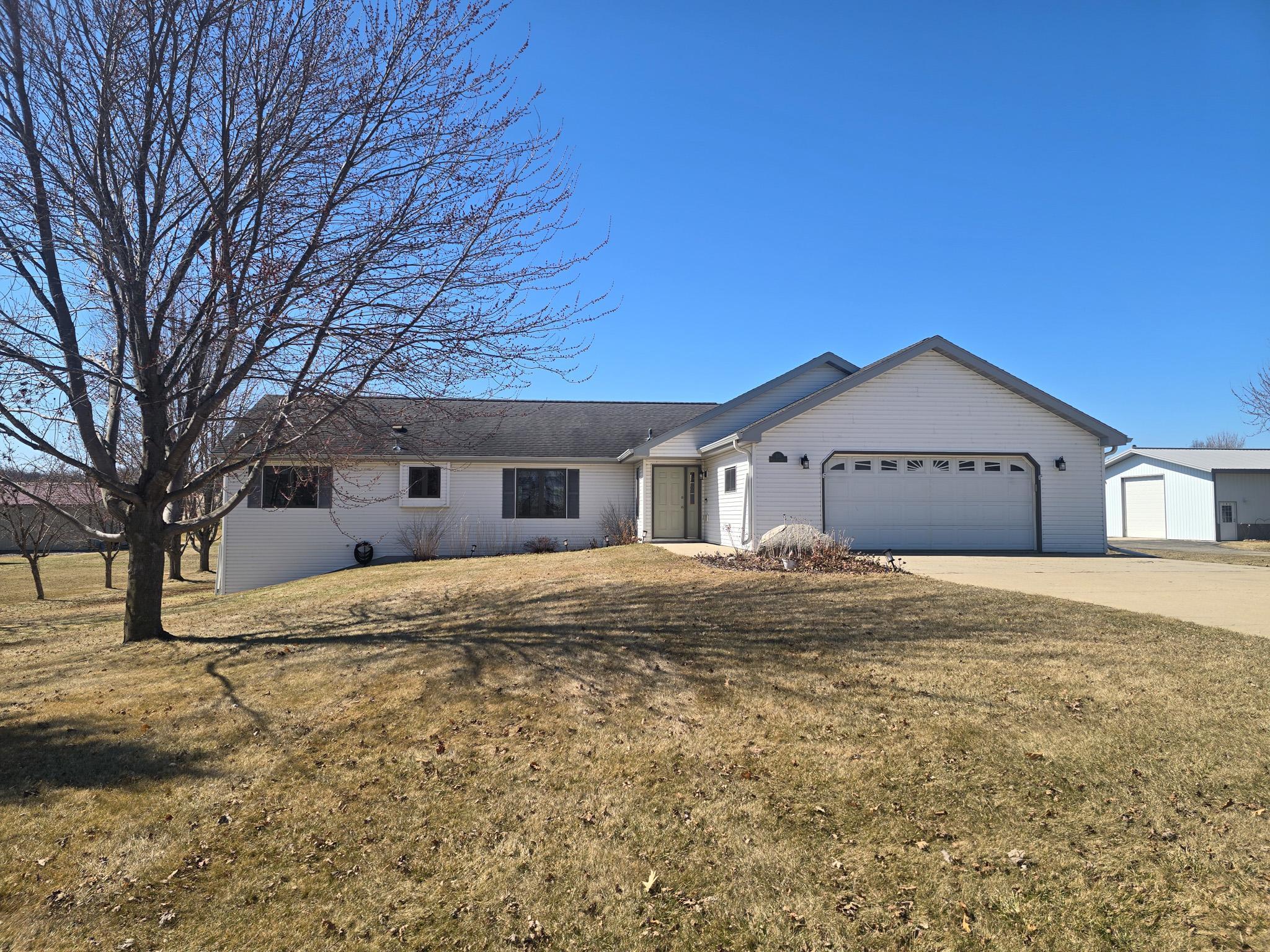 105 Park View Drive Property Photo 1