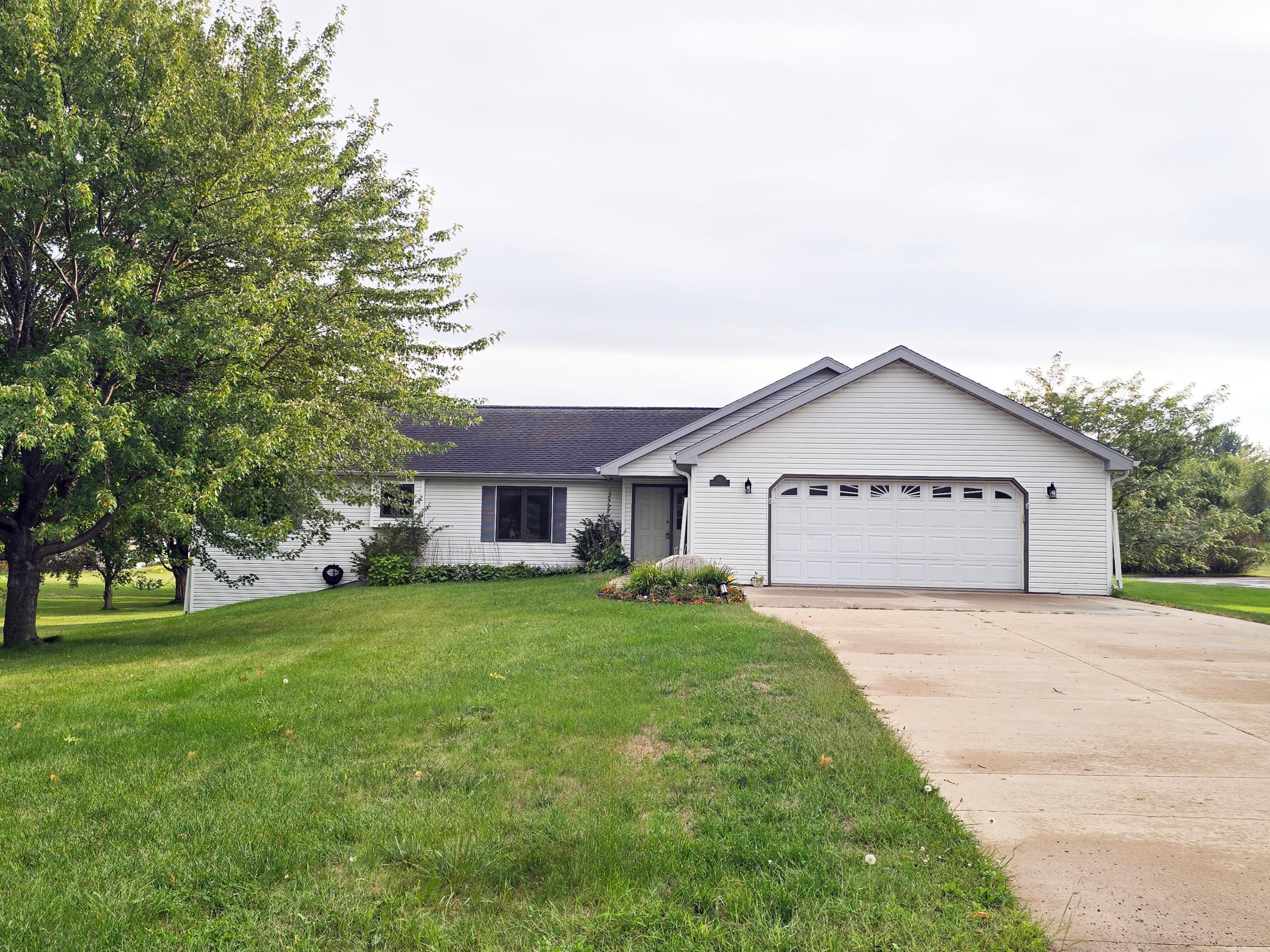 105 Park View Drive Property Photo 1