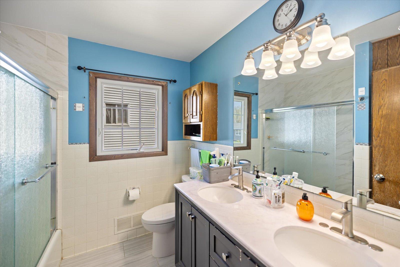 1436 E Old Shakopee Road Property Photo 16