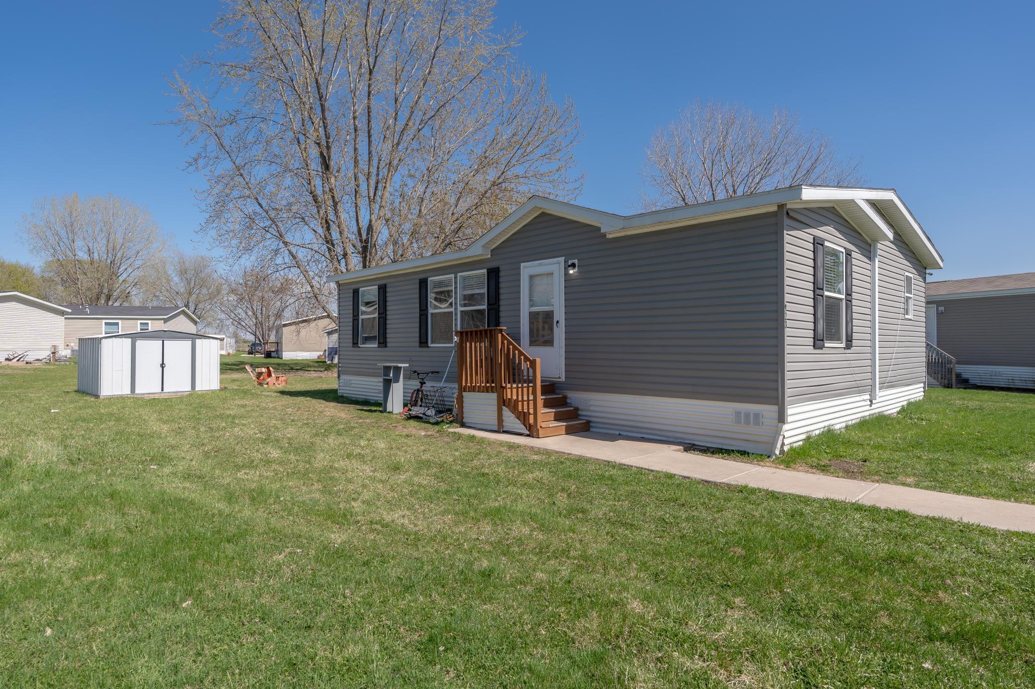 923 Hamlet Circle Property Photo 1