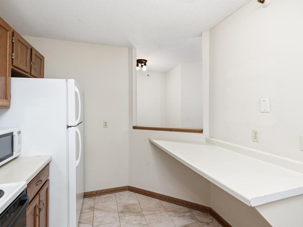7605 Edinborough Way 6214 Property Photo 13