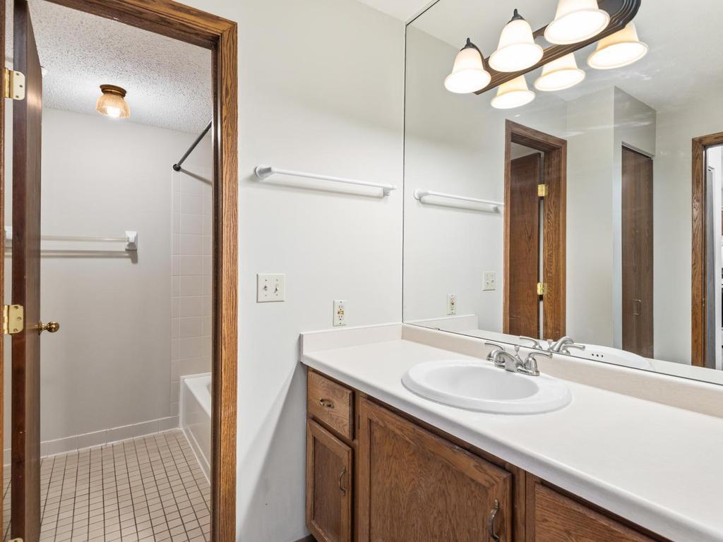 7605 Edinborough Way 6214 Property Photo 20