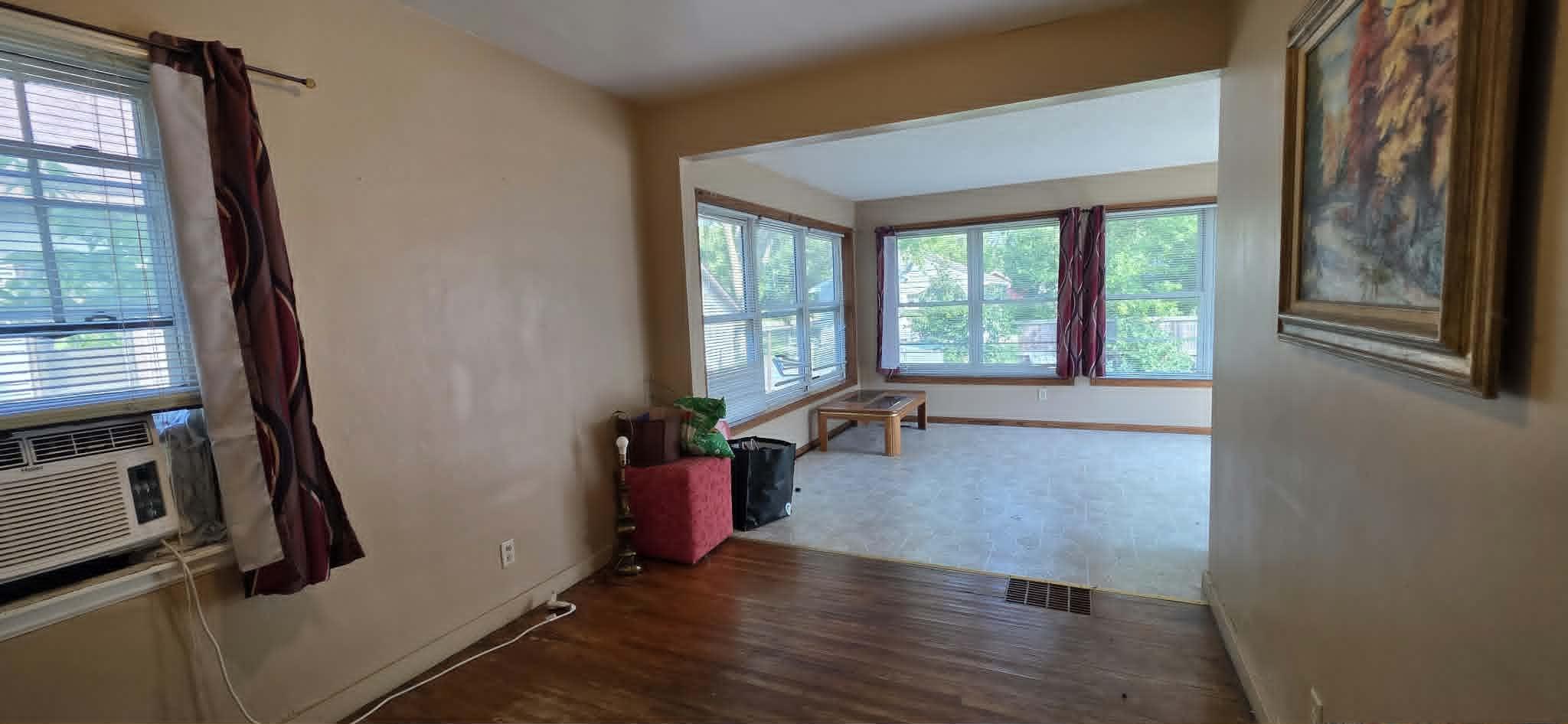122 W 5th Street Property Photo 7