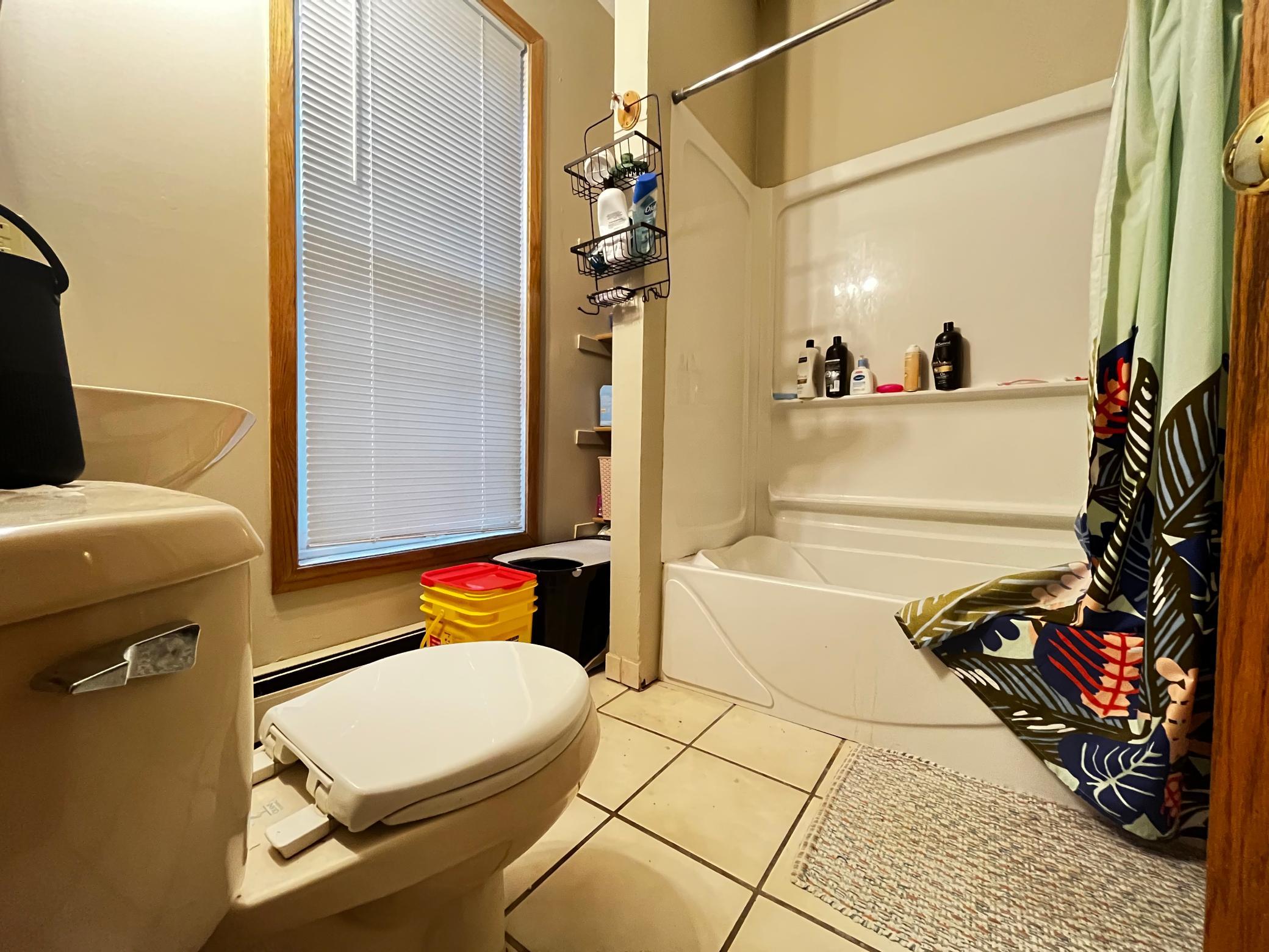 1092 18th Avenue Se Property Photo 8