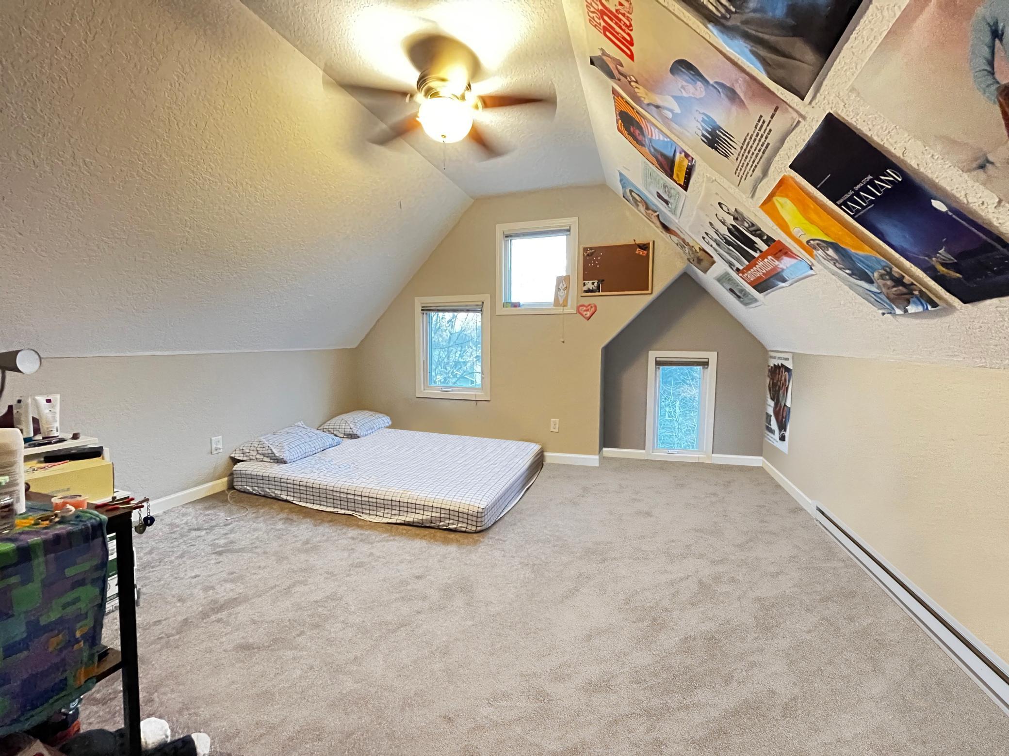 1092 18th Avenue Se Property Photo 21