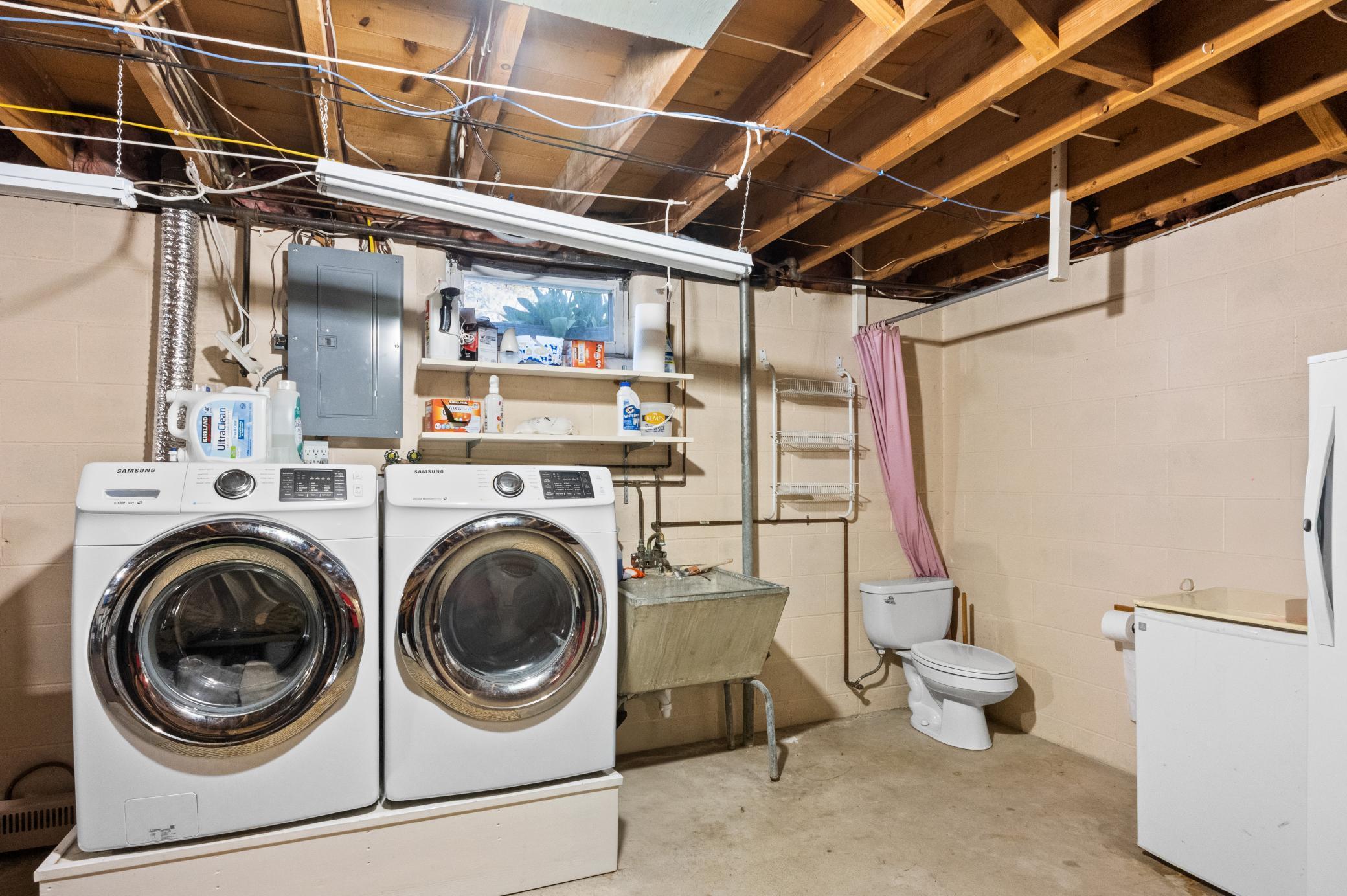 534 Lake Shore Drive Property Photo 34