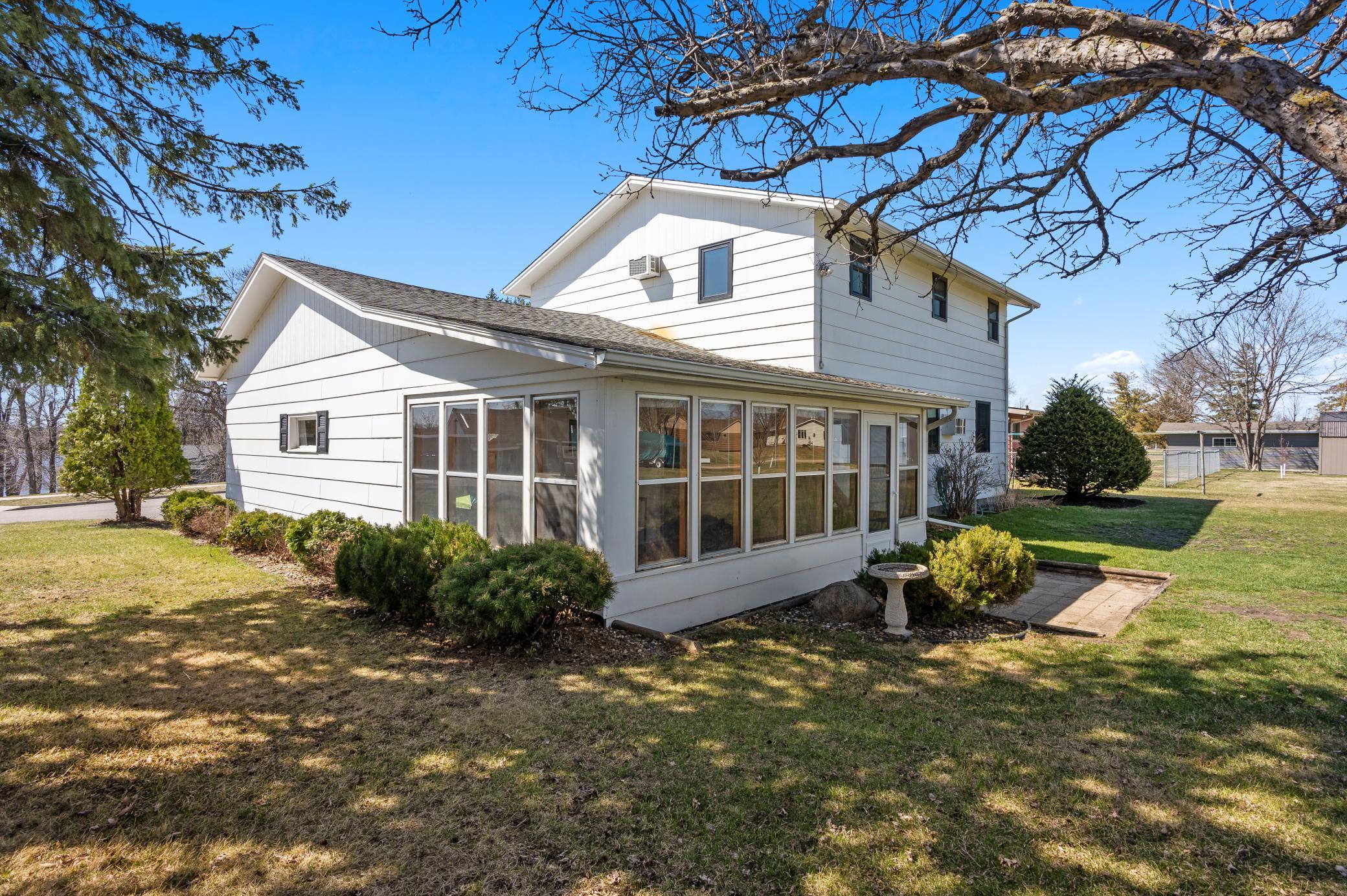 534 Lake Shore Drive Property Photo 44