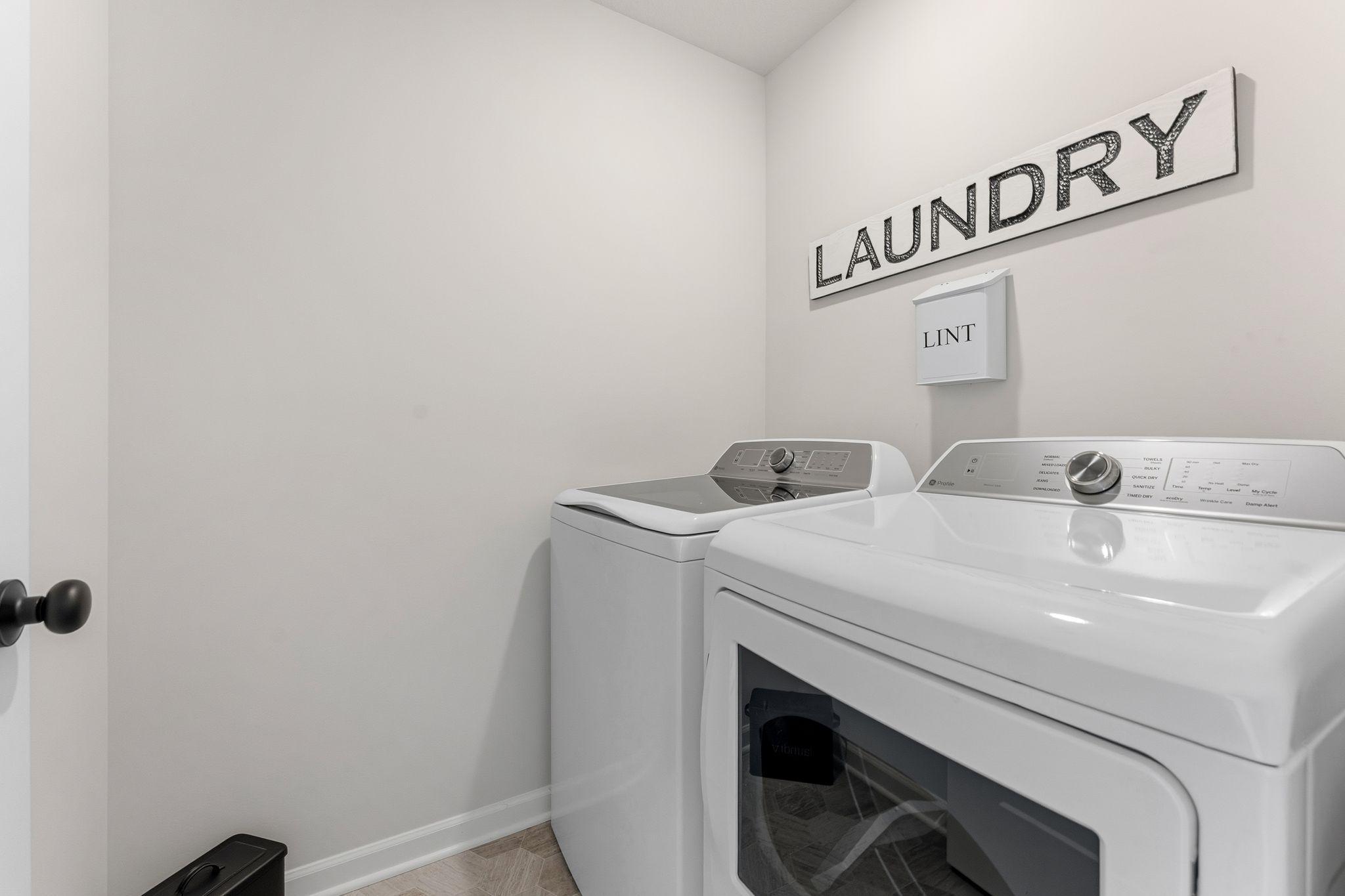 1044 Adamstown Drive Property Photo 14