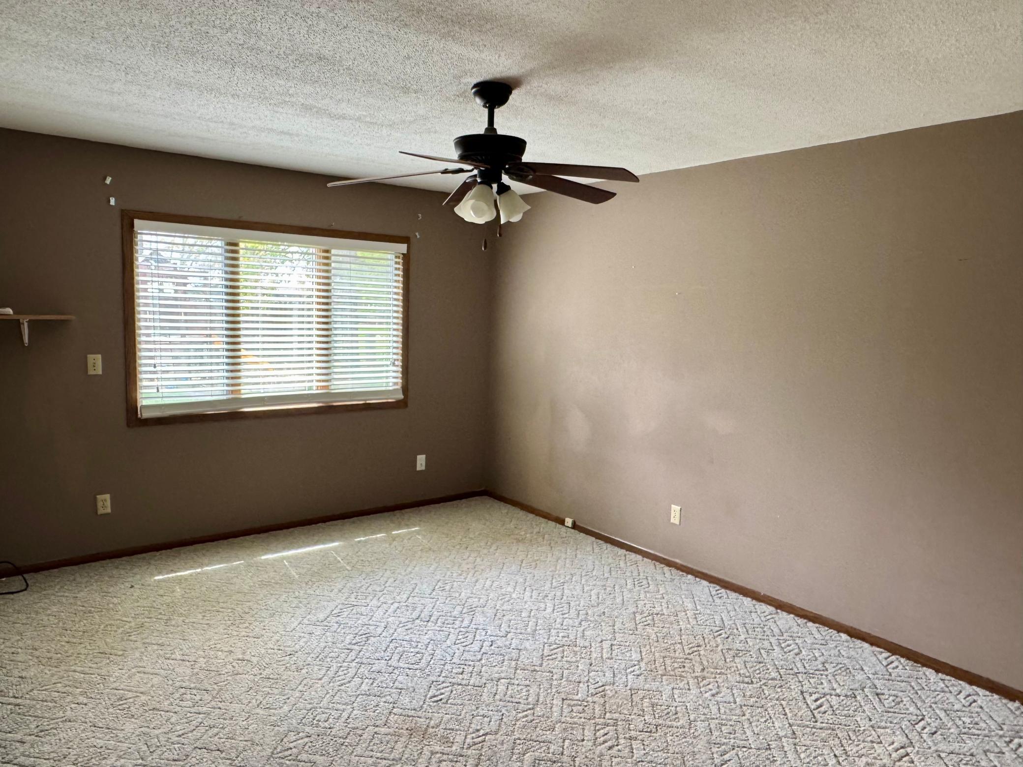 905 W Chestnut Avenue Property Photo 10