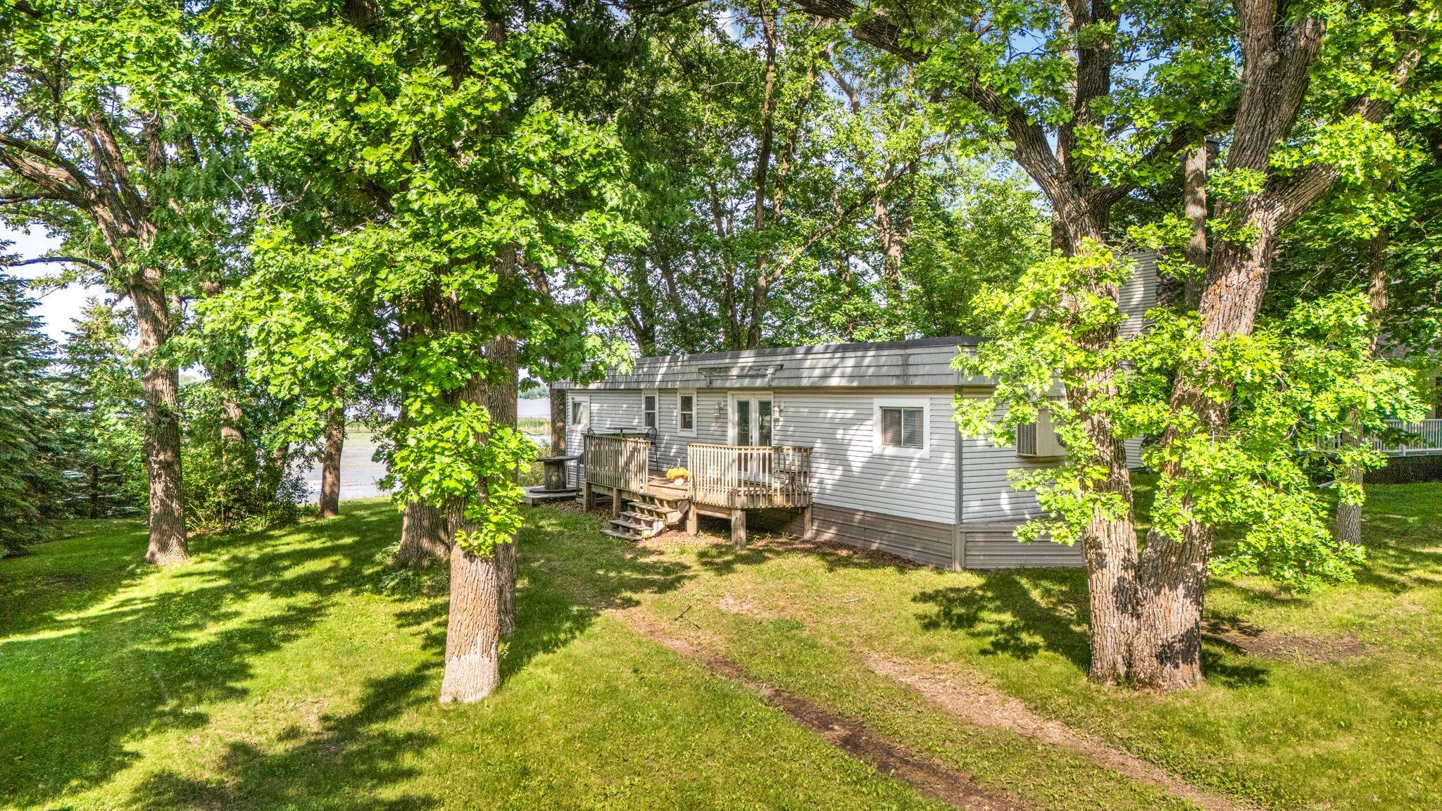 65254 365th Street Property Photo 1