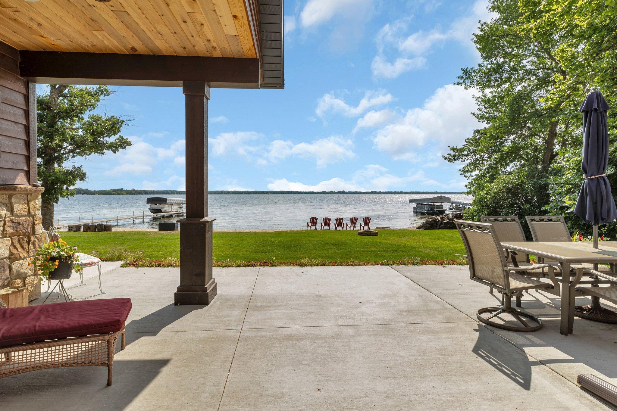 46376 Jungle Shore Trail Property Photo 8