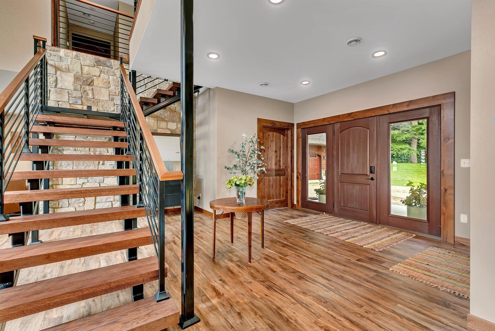 46376 Jungle Shore Trail Property Photo 9