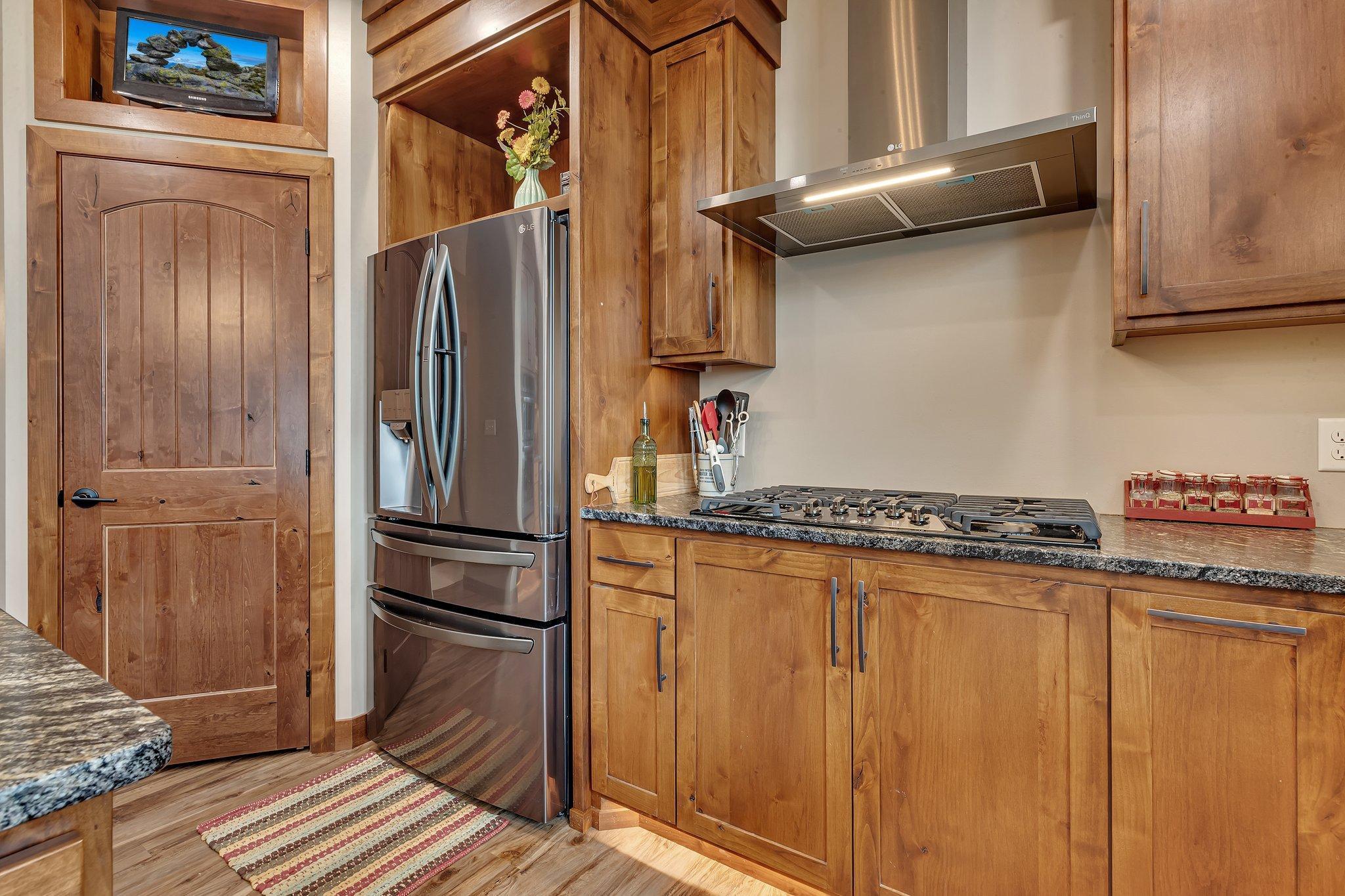 46376 Jungle Shore Trail Property Photo 17