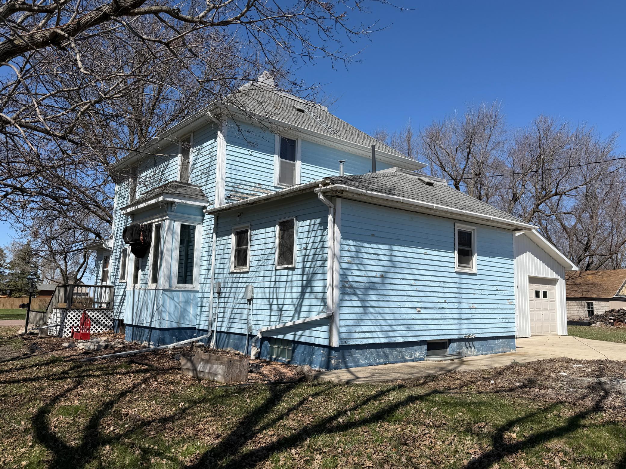 107 3rd Avenue Property Photo 2